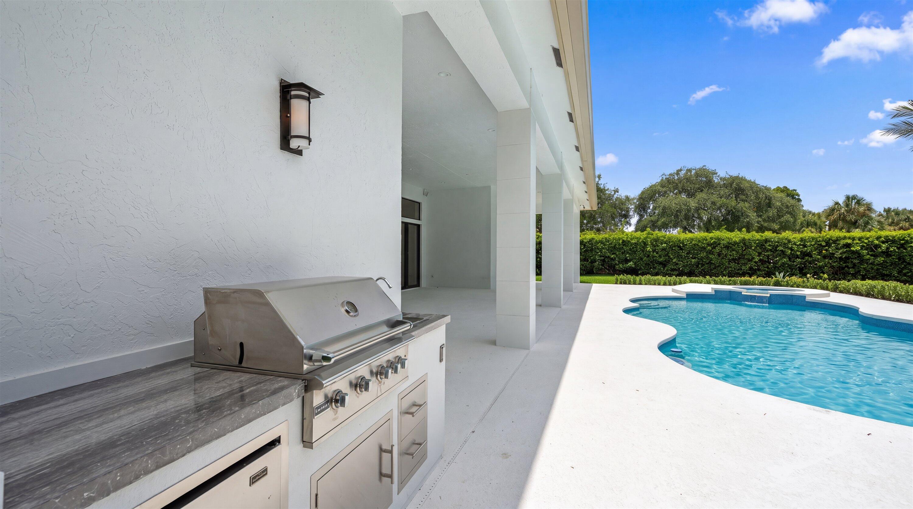 1712 Mayacoo Lakes, West Palm Beach FL 33411