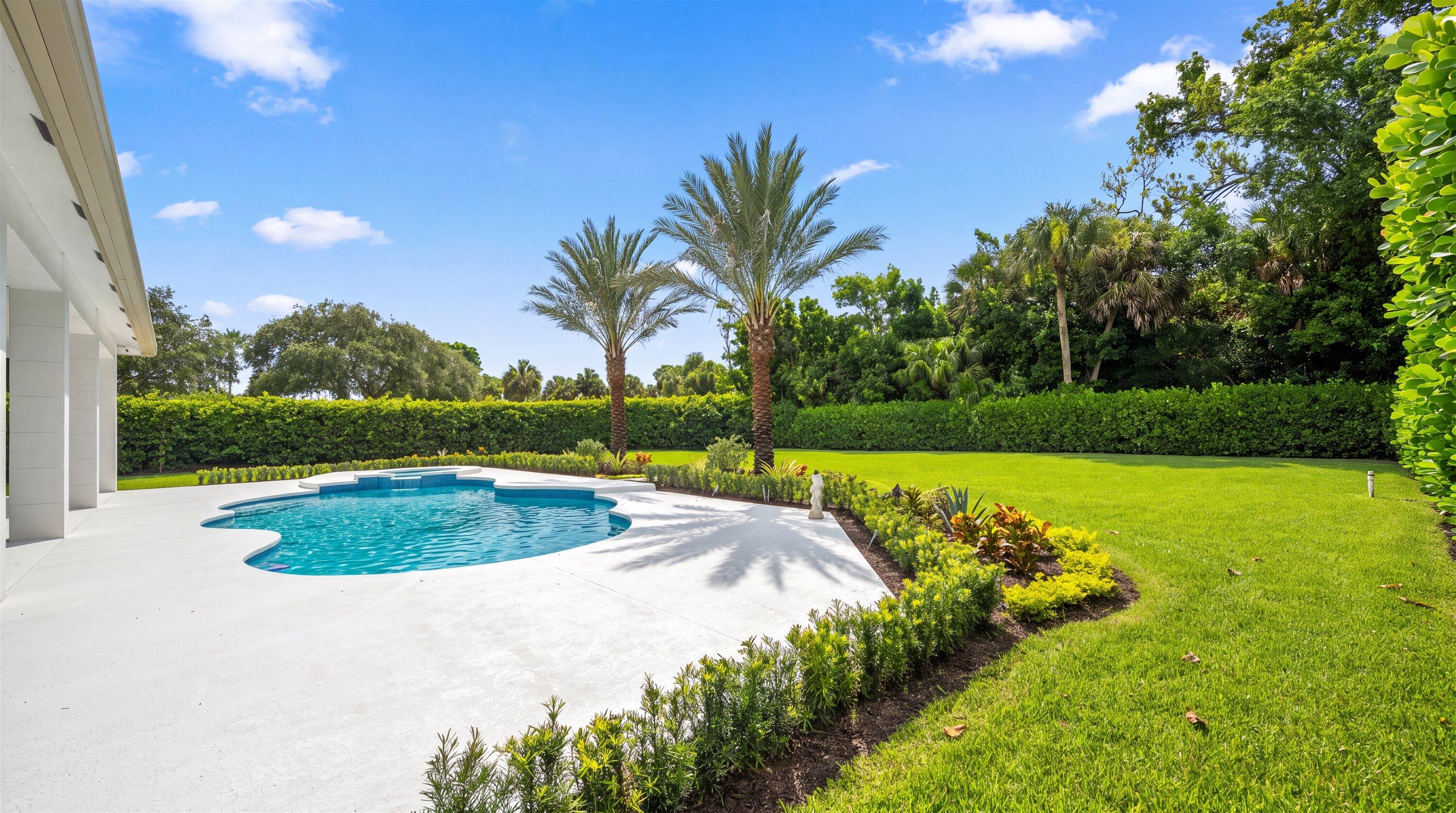 1712 Mayacoo Lakes, West Palm Beach FL 33411
