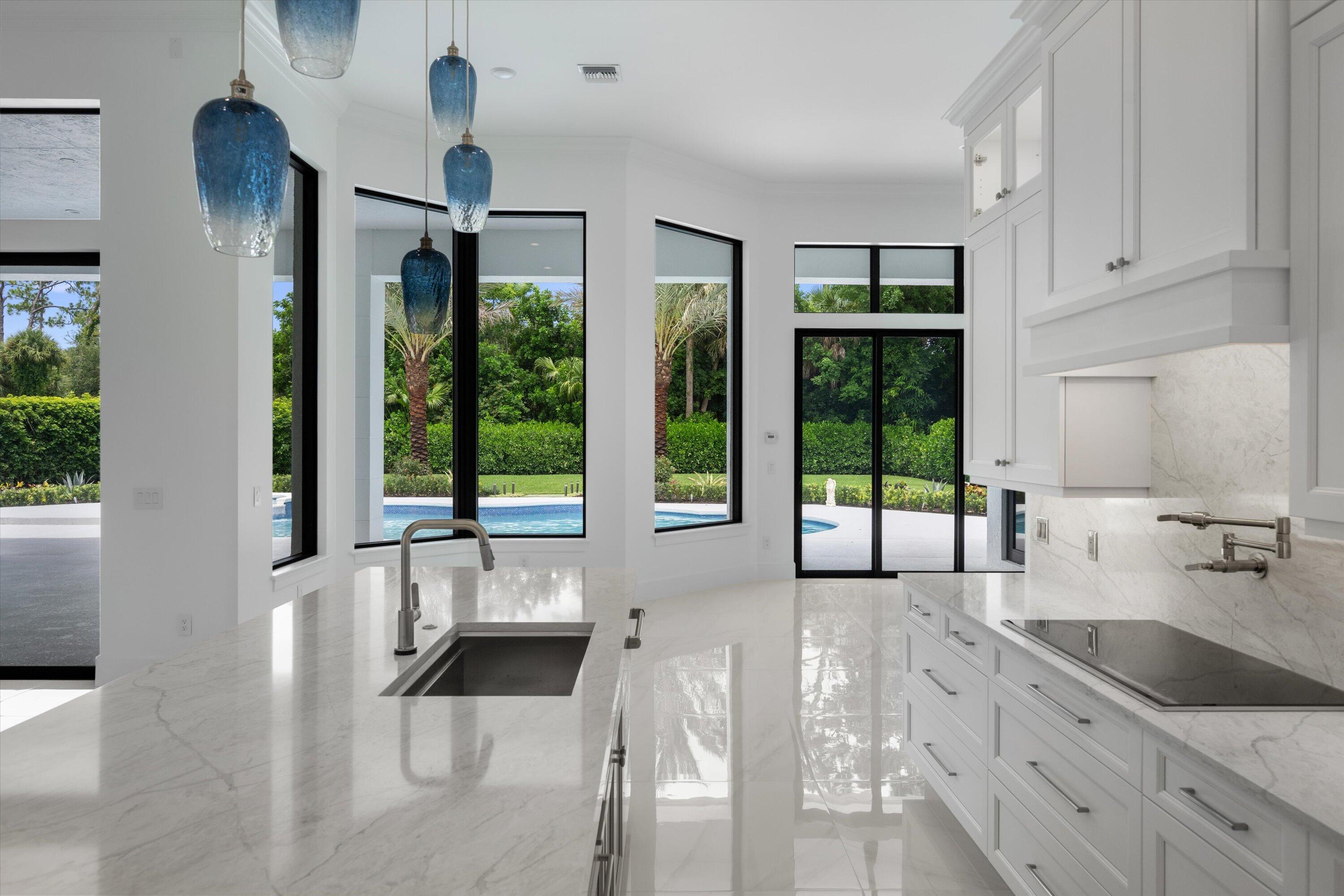1712 Mayacoo Lakes, West Palm Beach FL 33411