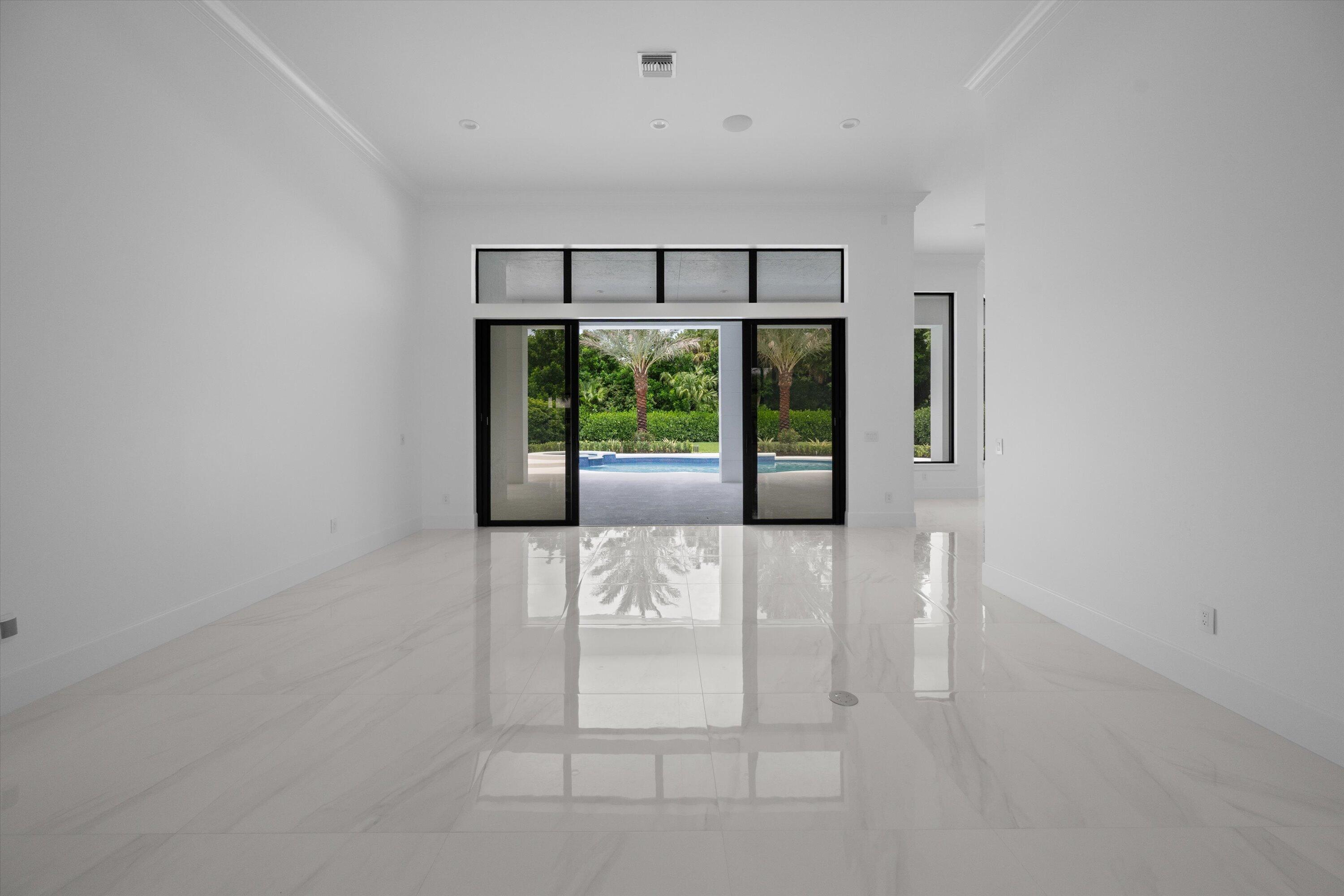 1712 Mayacoo Lakes, West Palm Beach FL 33411