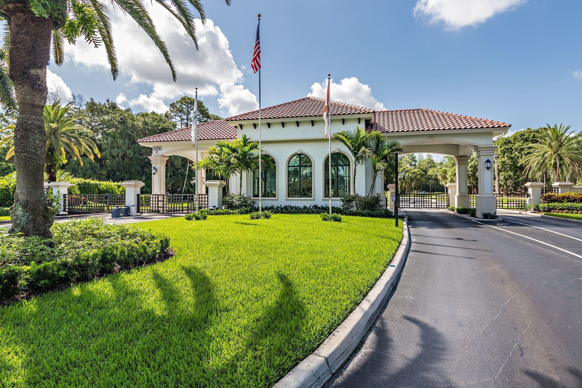 1712 Mayacoo Lakes, West Palm Beach FL 33411