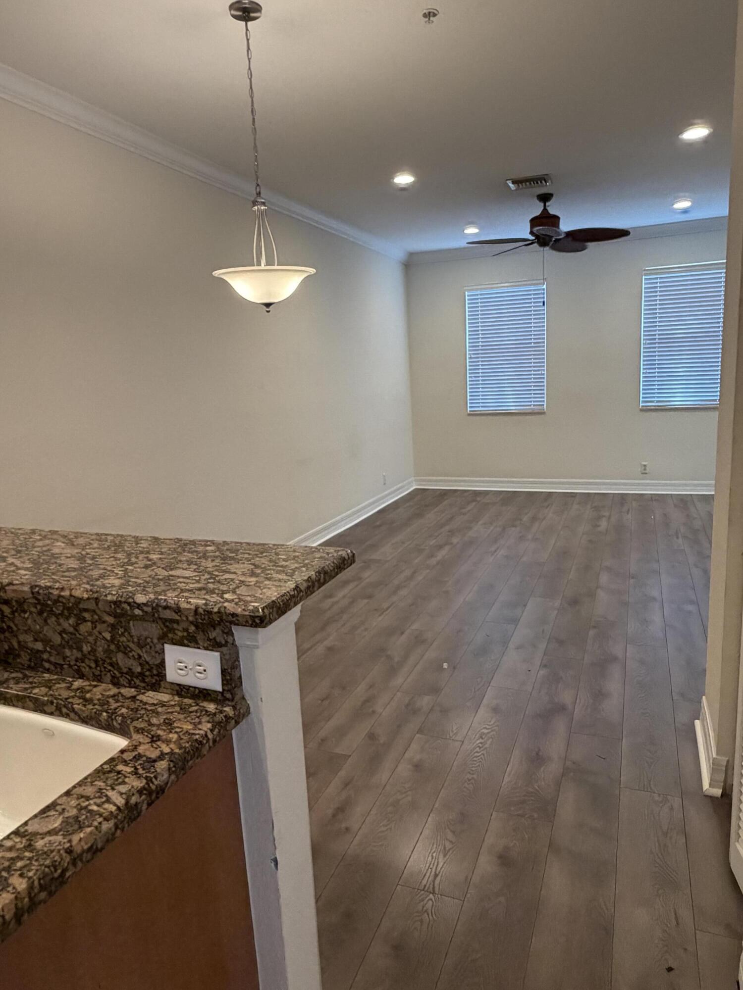 241 E THATCH PALM, Jupiter FL 33458