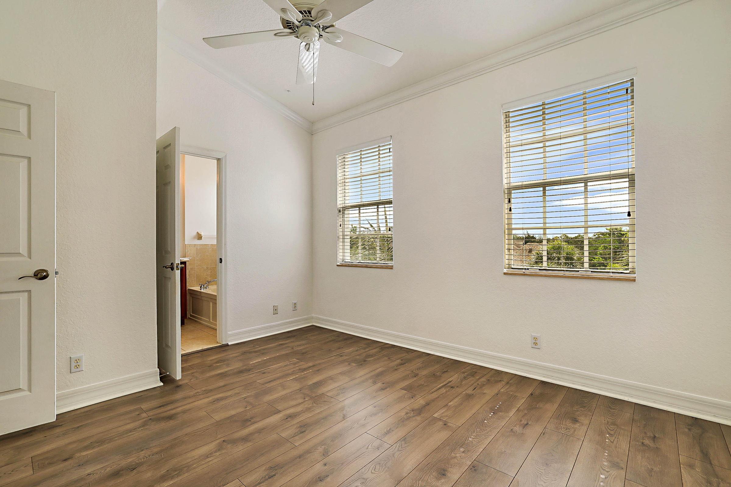 241 E THATCH PALM, Jupiter FL 33458