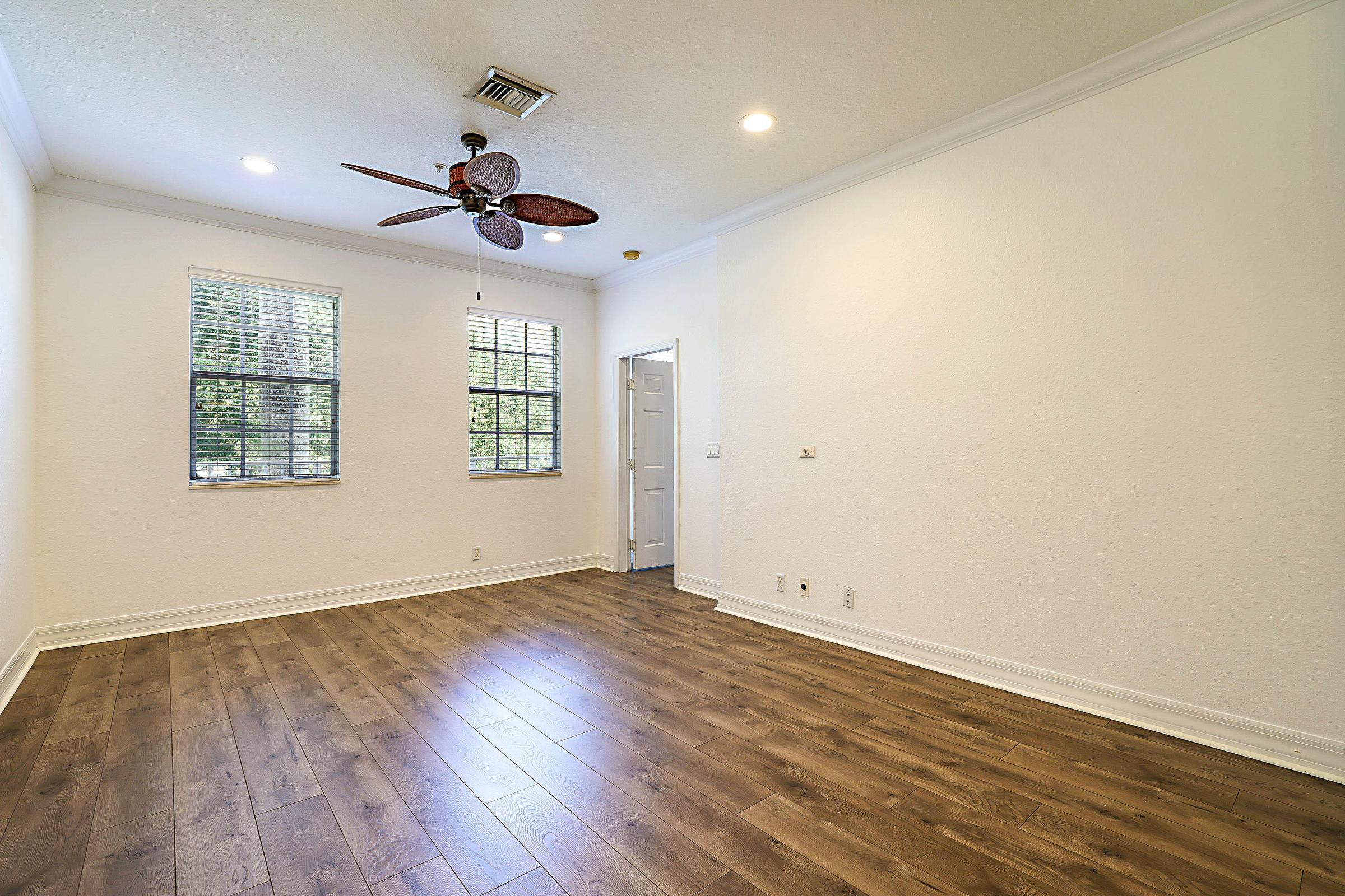 241 E THATCH PALM, Jupiter FL 33458