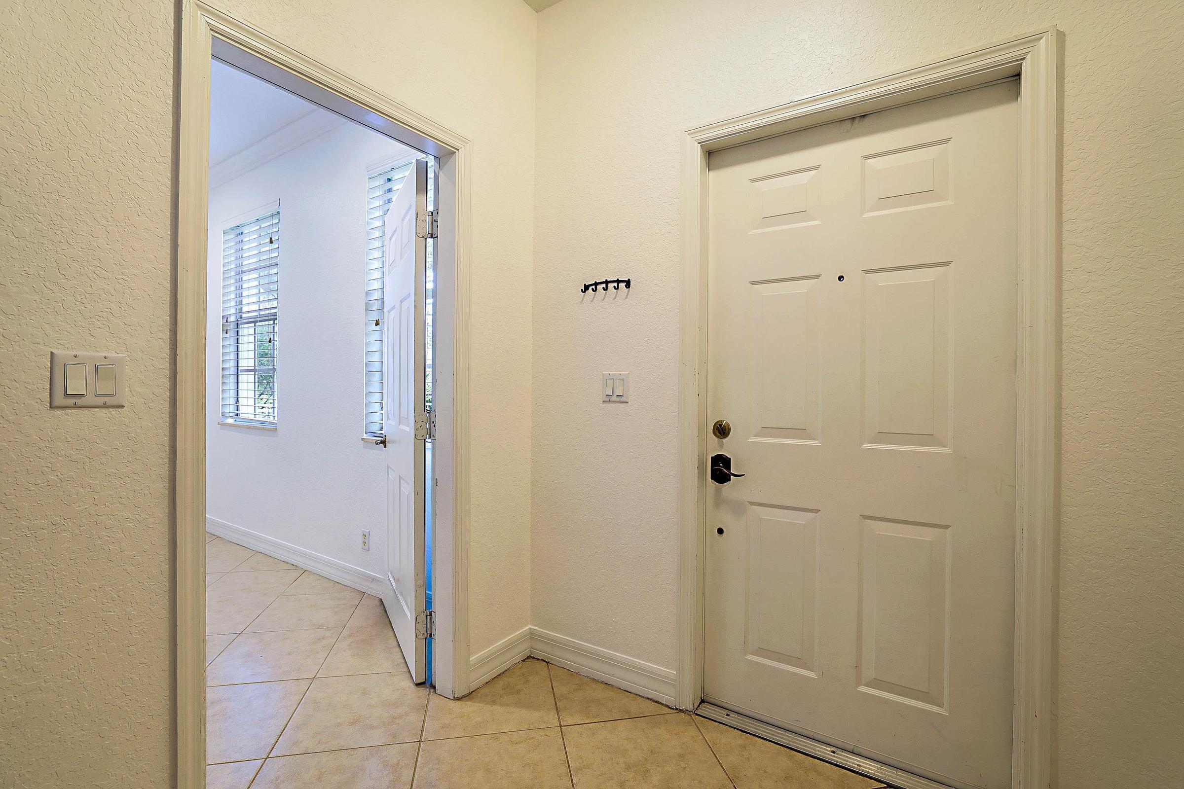 241 E THATCH PALM, Jupiter FL 33458