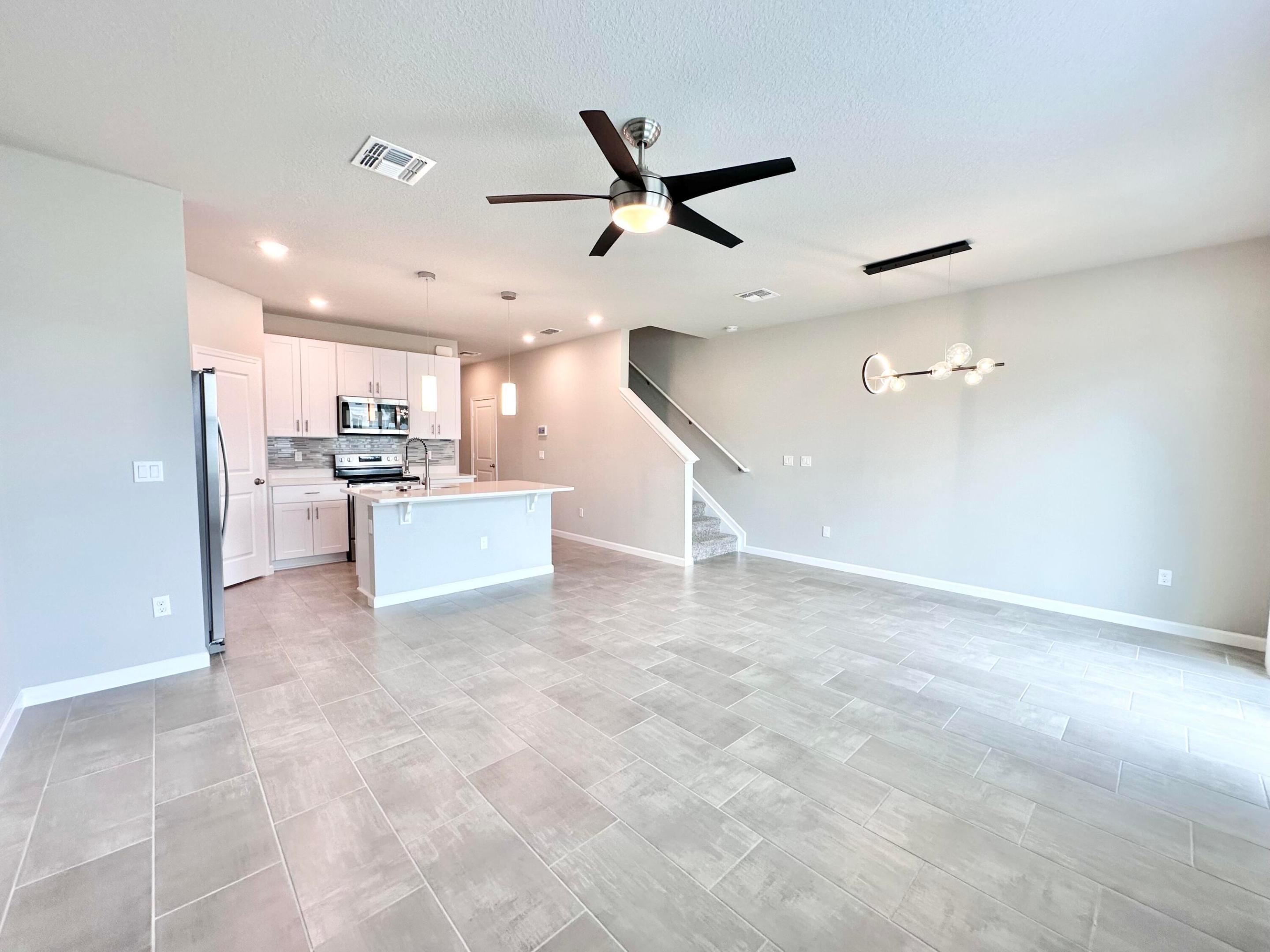 1733 Lindley, West Palm Beach FL 33407