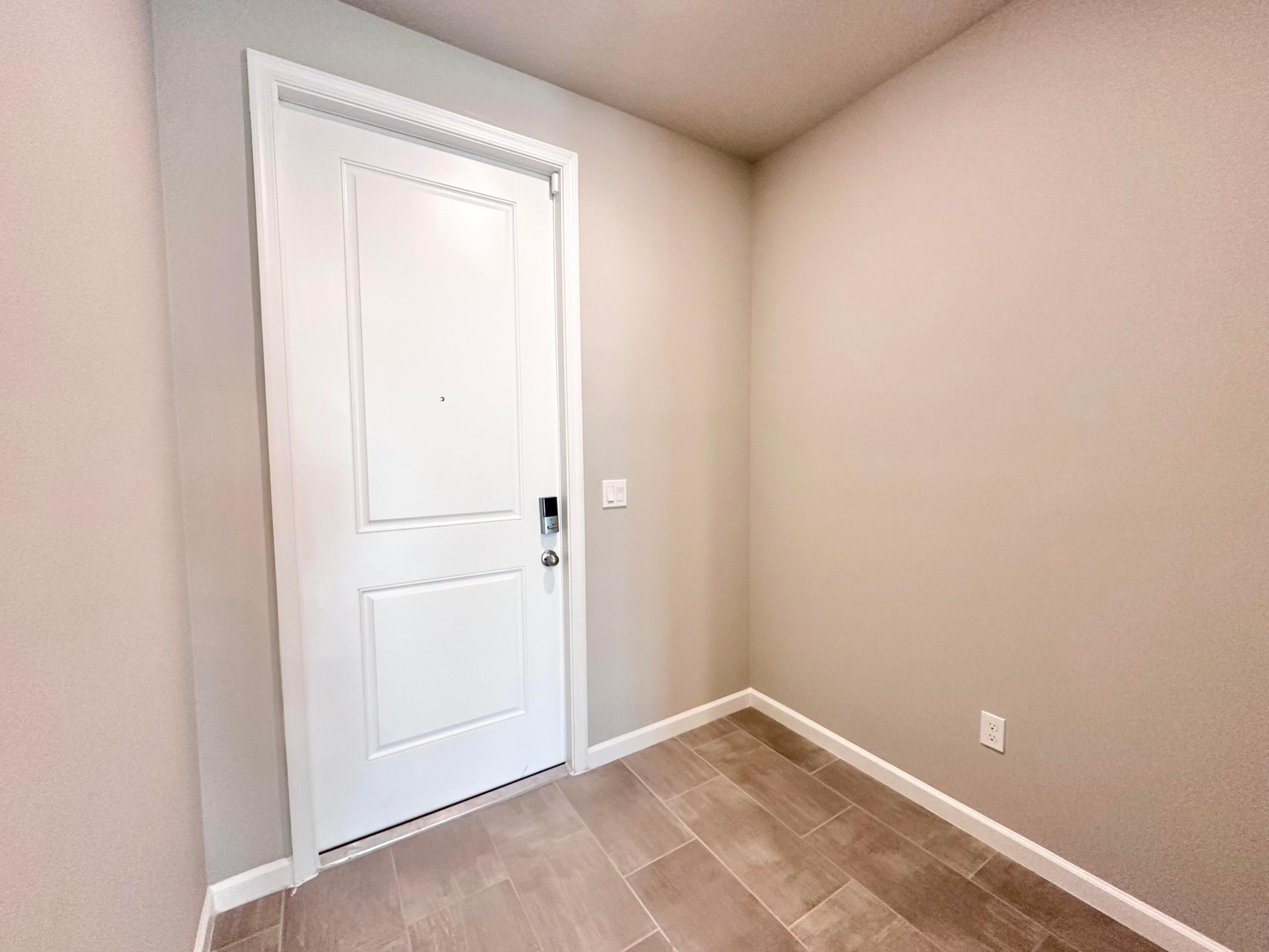 1733 Lindley, West Palm Beach FL 33407