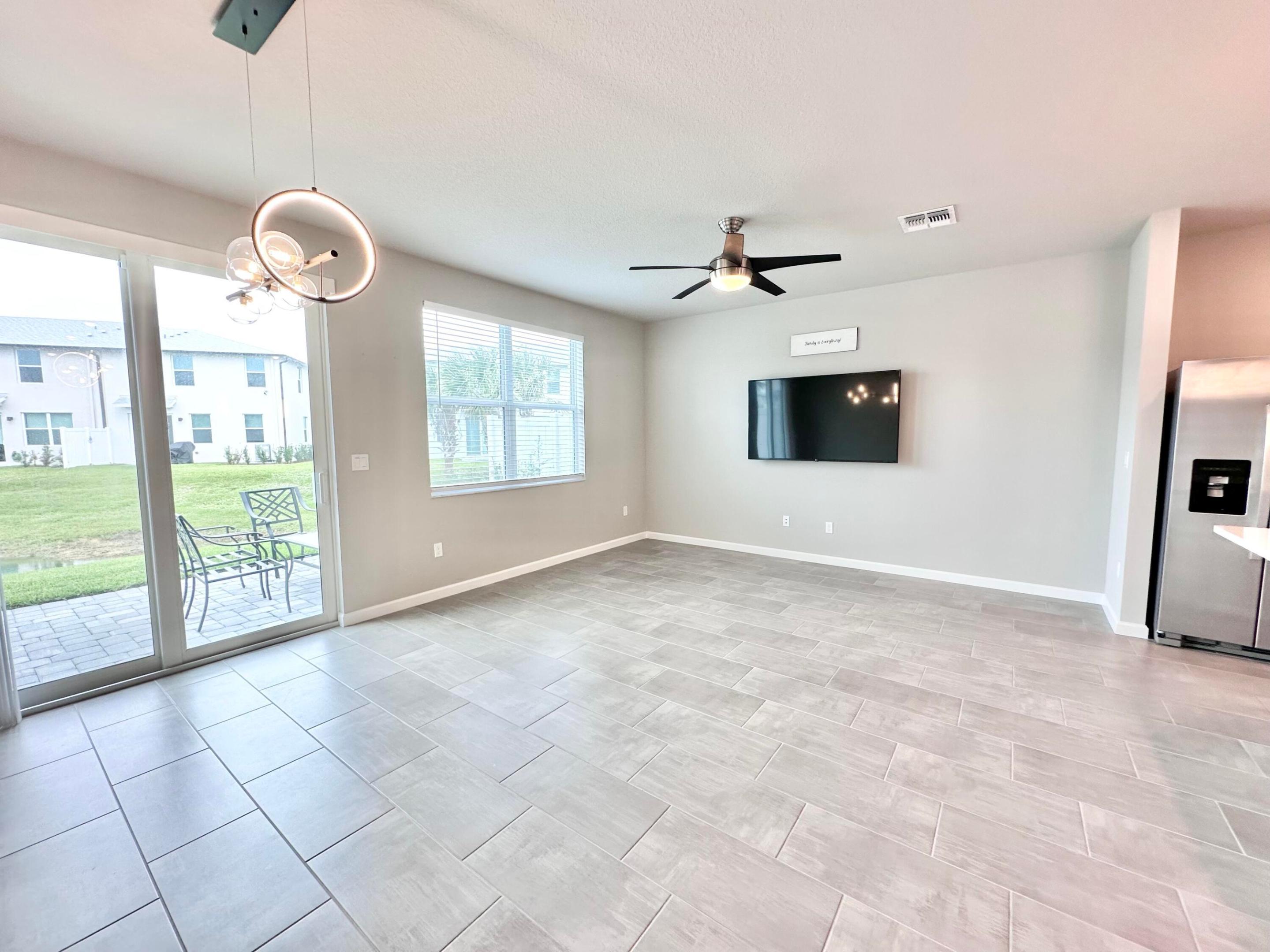1733 Lindley, West Palm Beach FL 33407