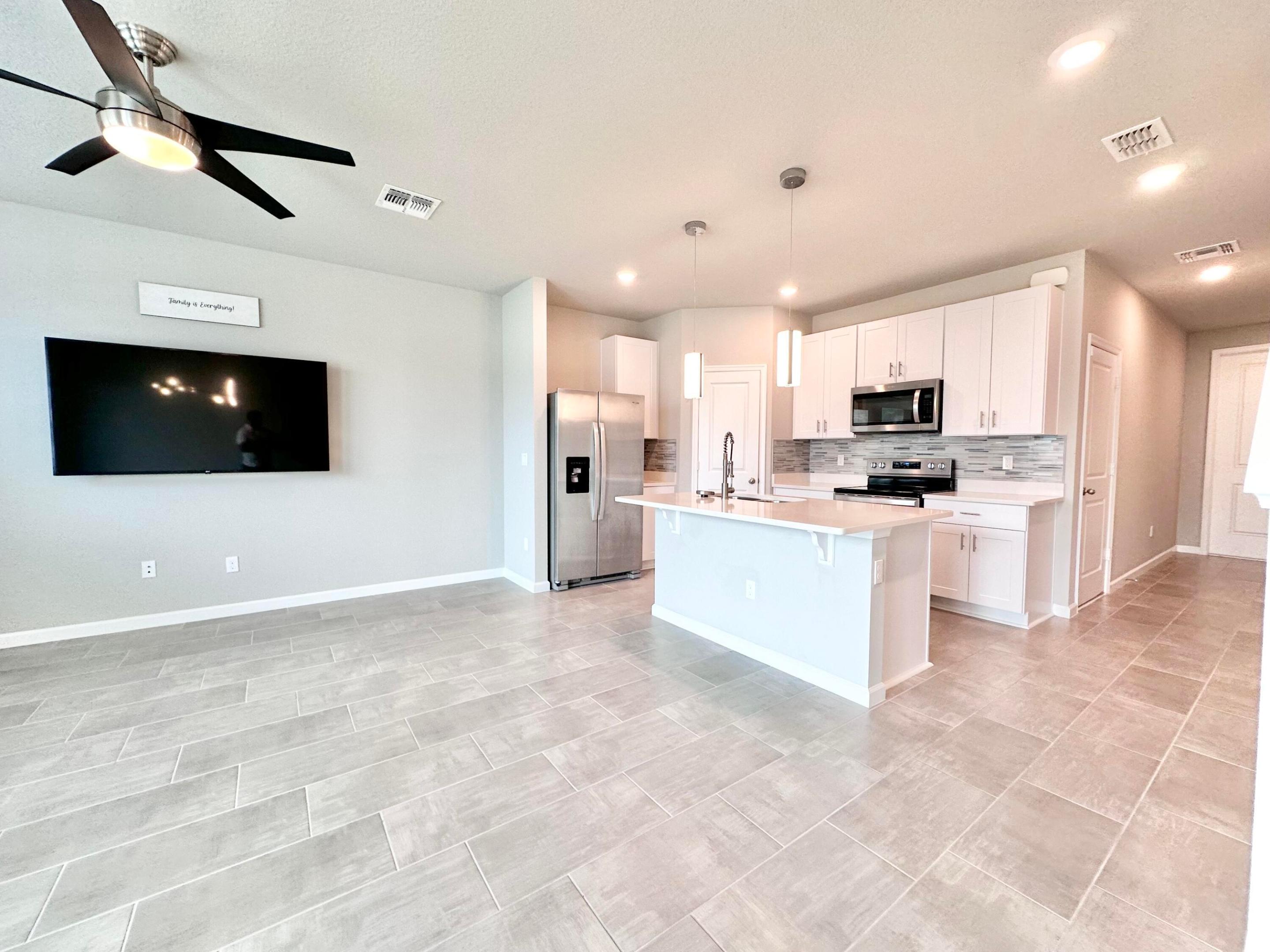 1733 Lindley, West Palm Beach FL 33407