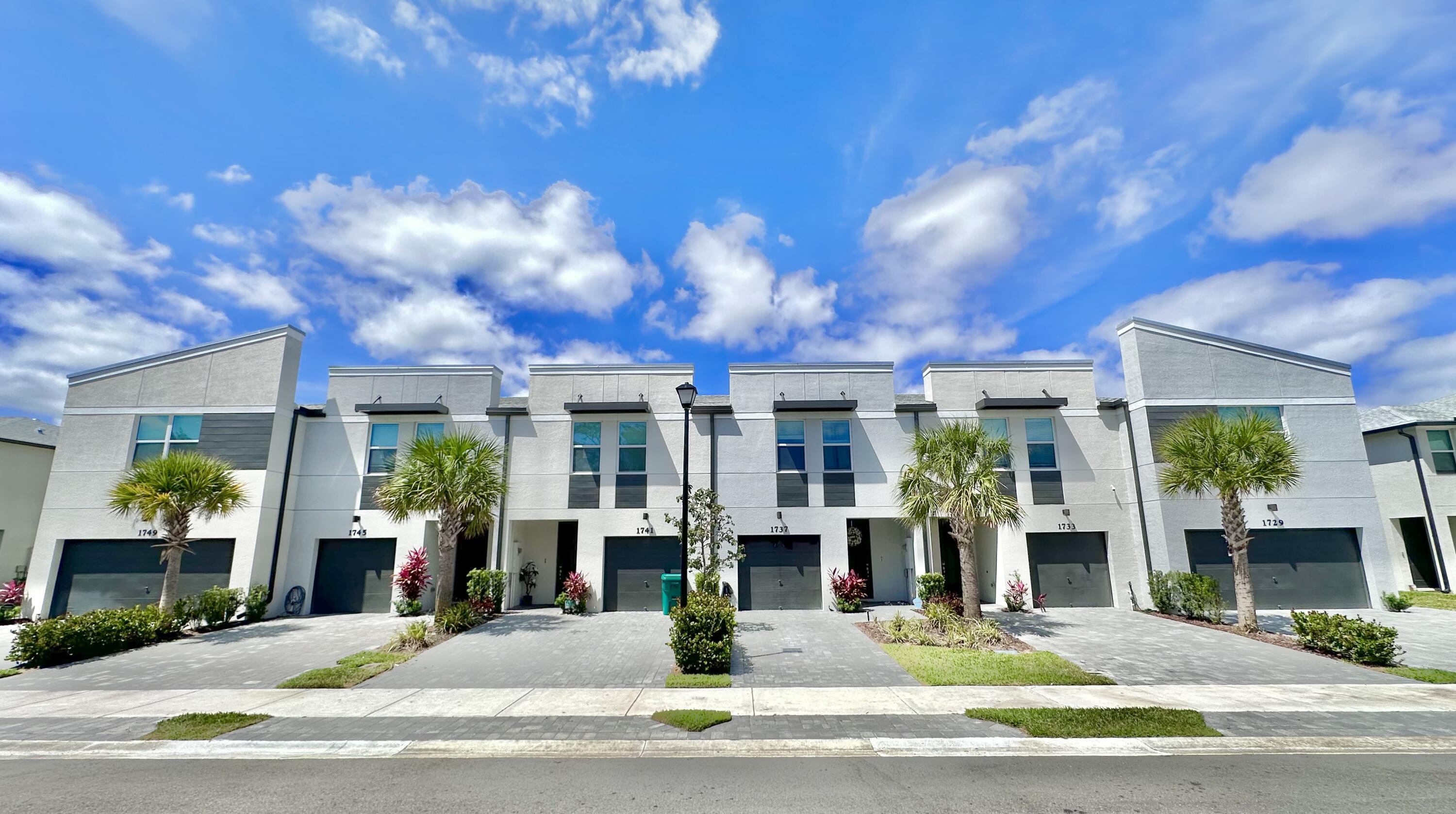 1733 Lindley, West Palm Beach FL 33407