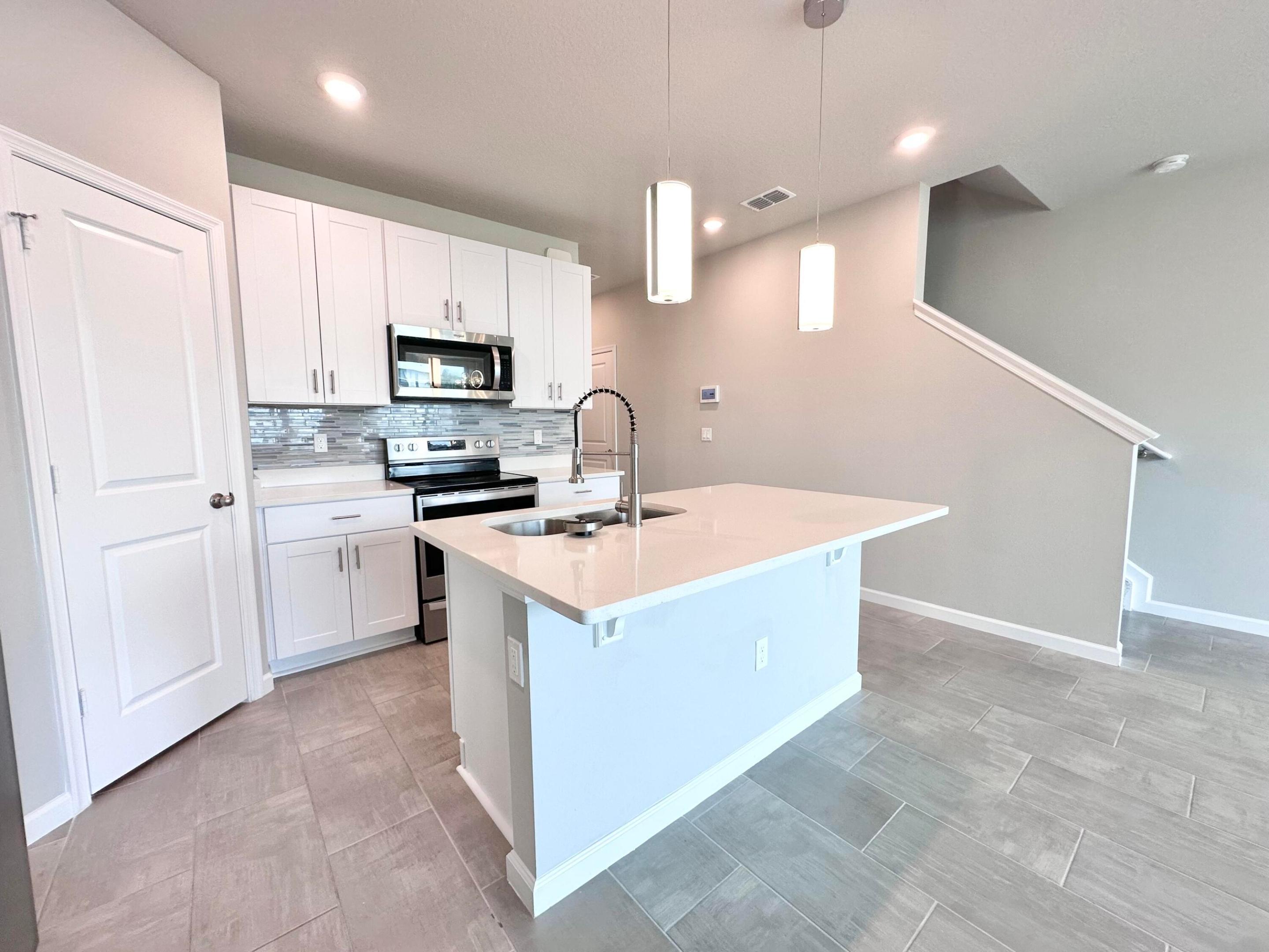 1733 Lindley, West Palm Beach FL 33407