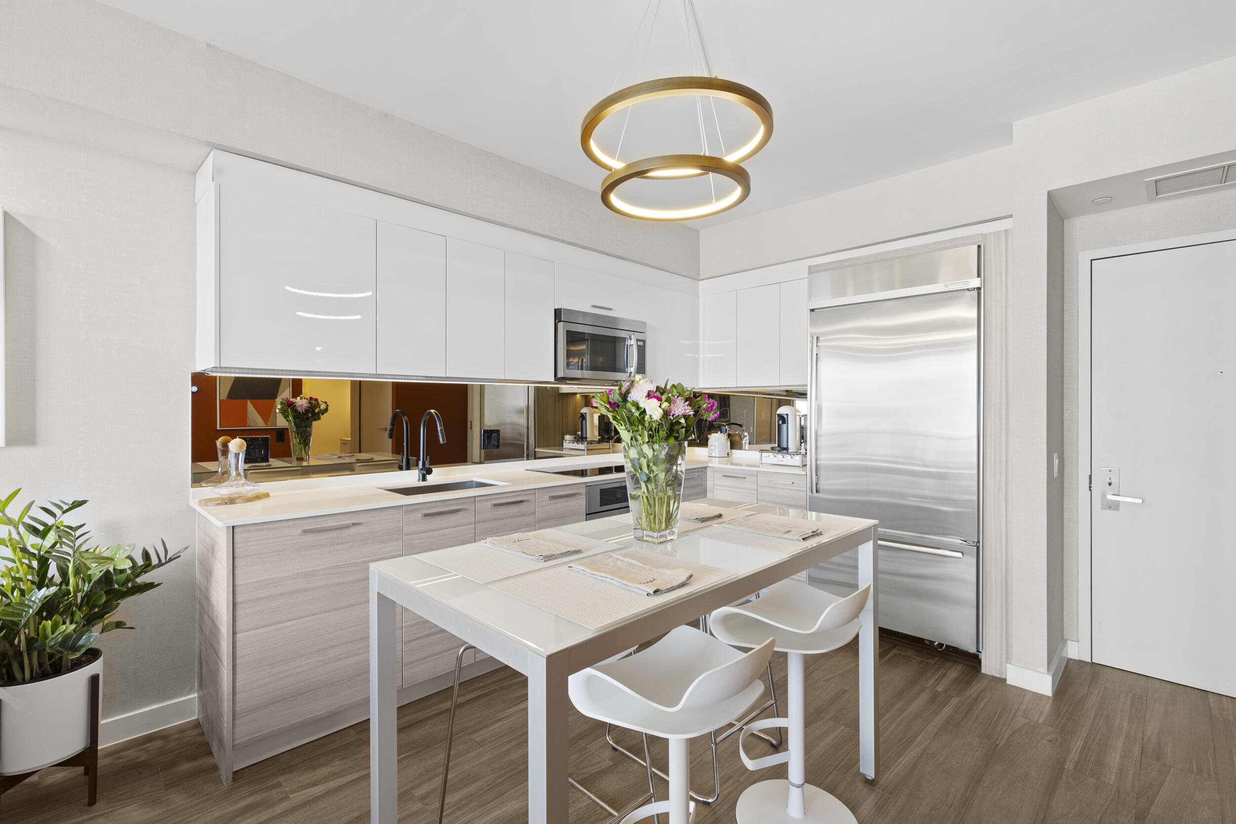 1300 BRICKELL BAY #2105, Miami FL 33131