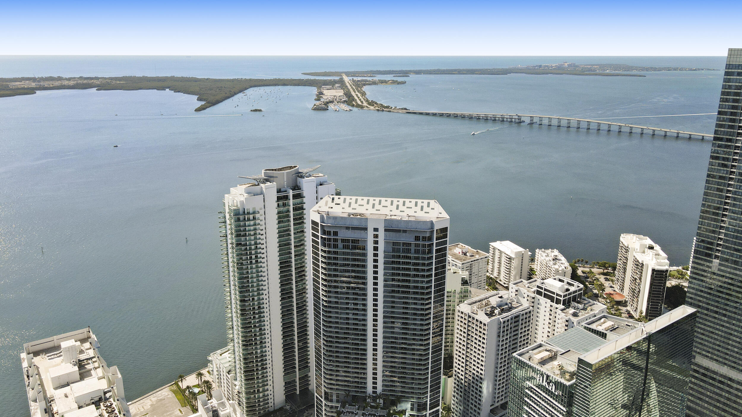 1300 BRICKELL BAY #2105, Miami FL 33131