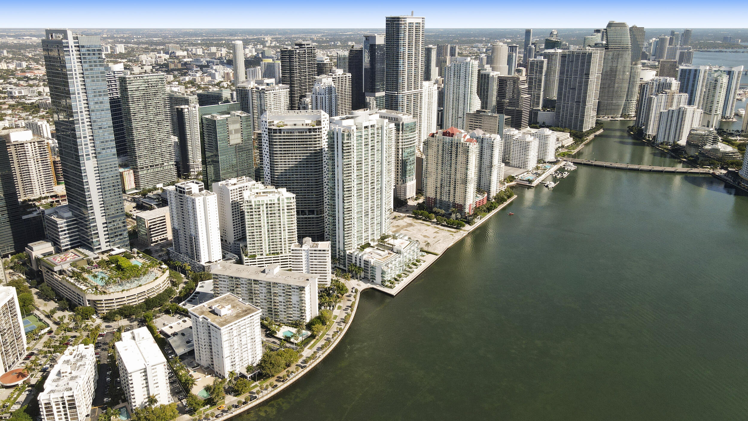 1300 BRICKELL BAY #2105, Miami FL 33131