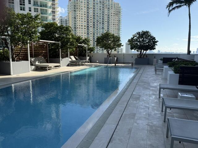 1300 BRICKELL BAY #2105, Miami FL 33131