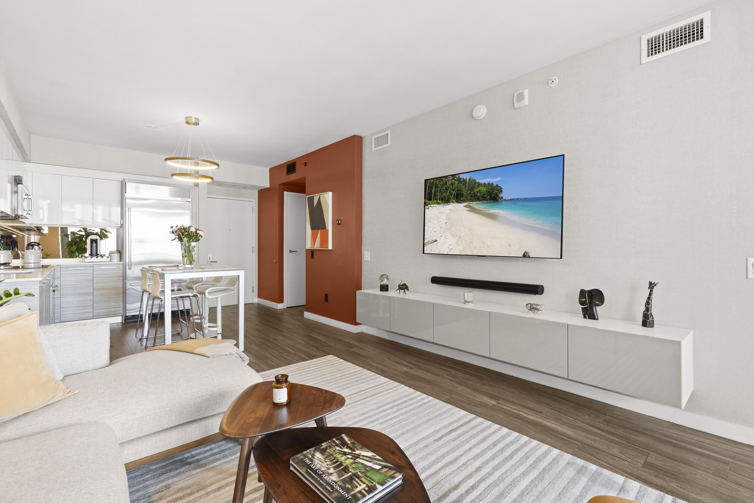1300 BRICKELL BAY #2105, Miami FL 33131