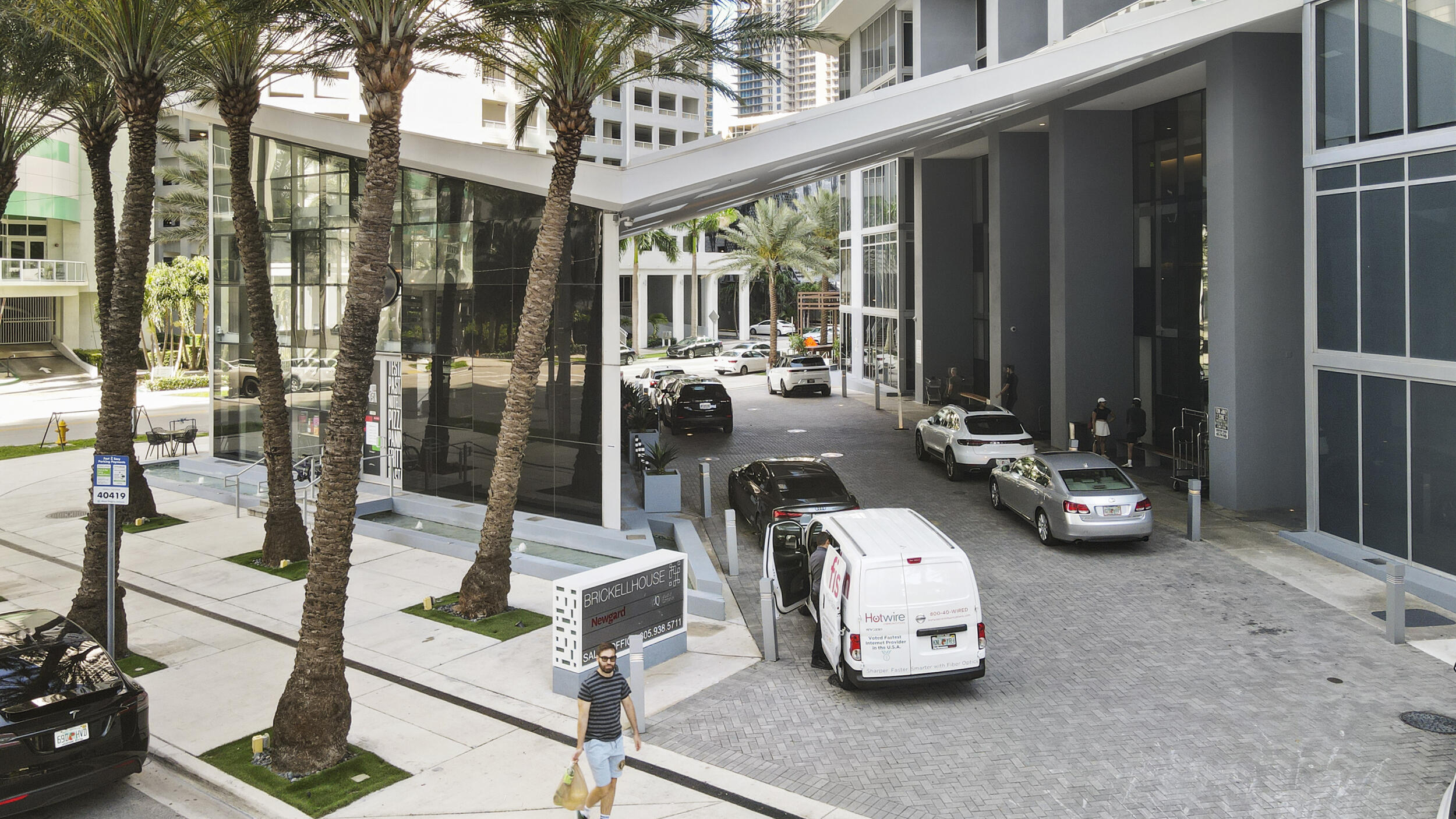 1300 BRICKELL BAY #2105, Miami FL 33131