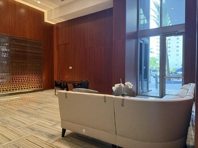 1300 BRICKELL BAY #2105, Miami FL 33131
