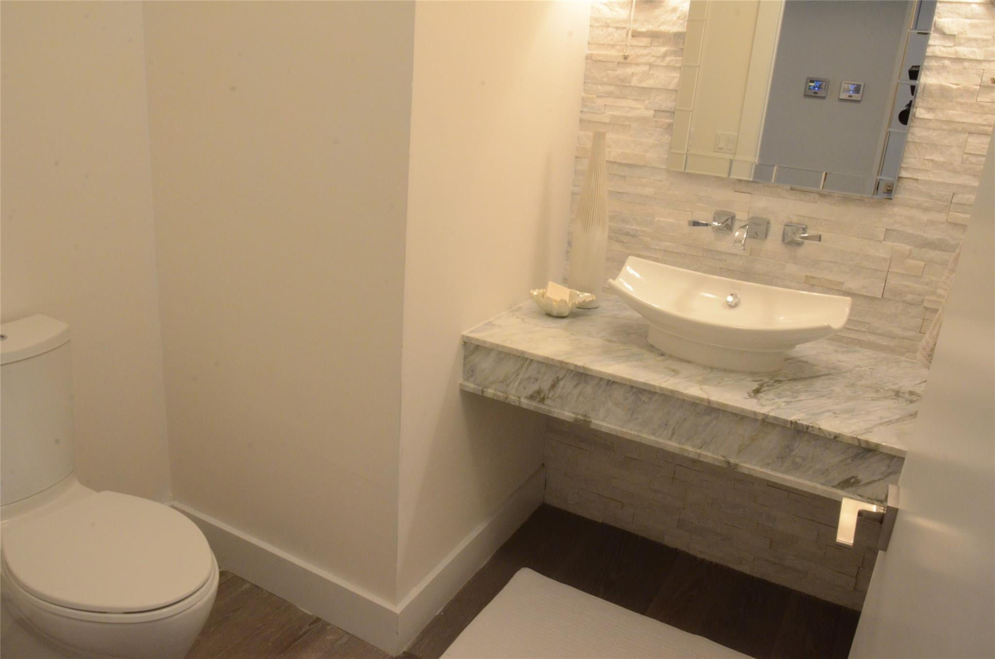 80 HENDRICKS #302, Fort Lauderdale FL 33301