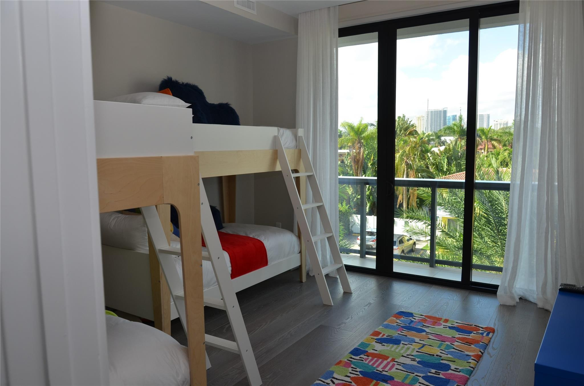 80 HENDRICKS #302, Fort Lauderdale FL 33301