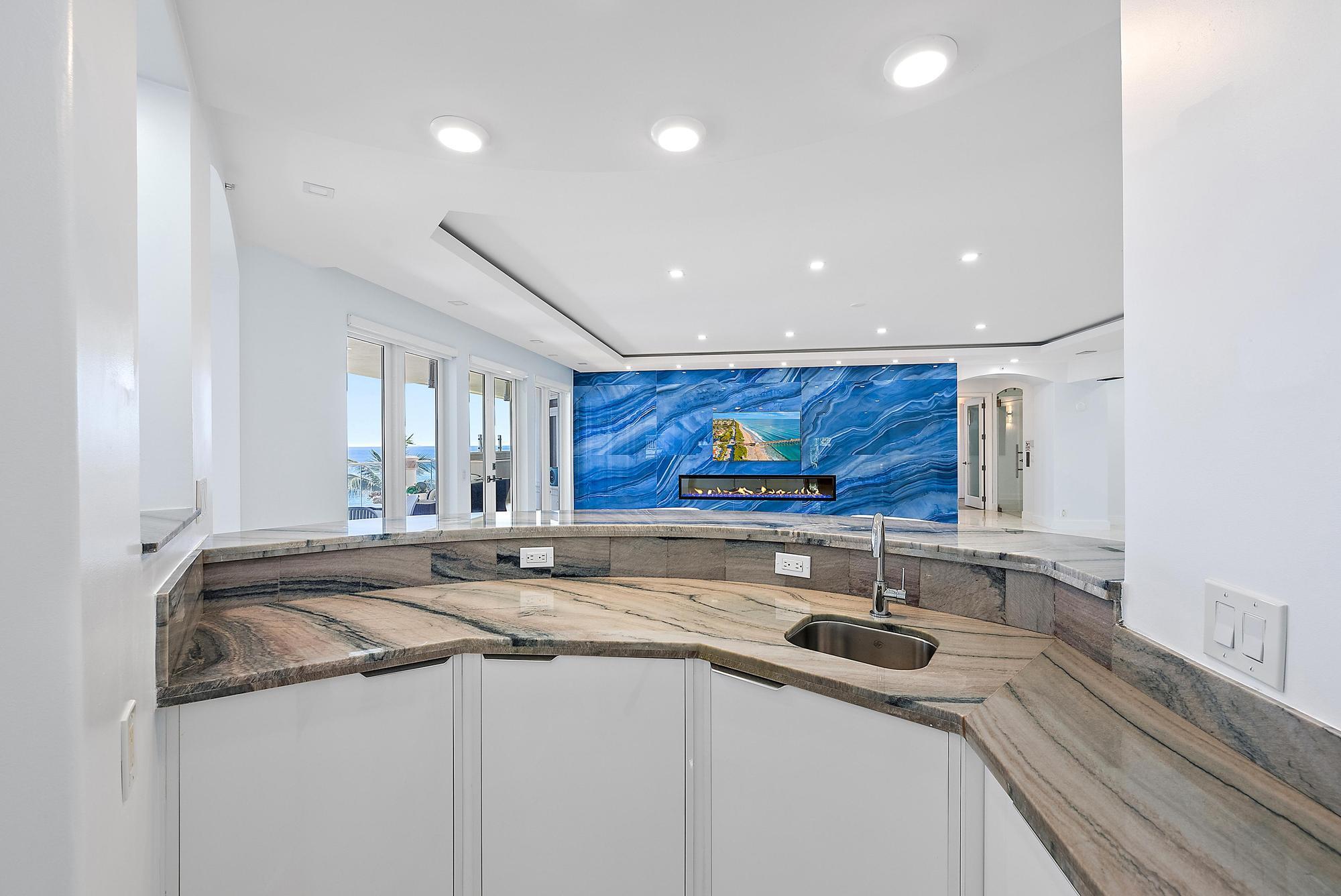 2070 N Ocean #PH4, Boca Raton FL 33431