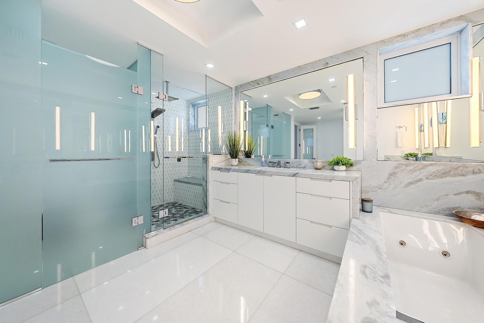 2070 N Ocean #PH4, Boca Raton FL 33431