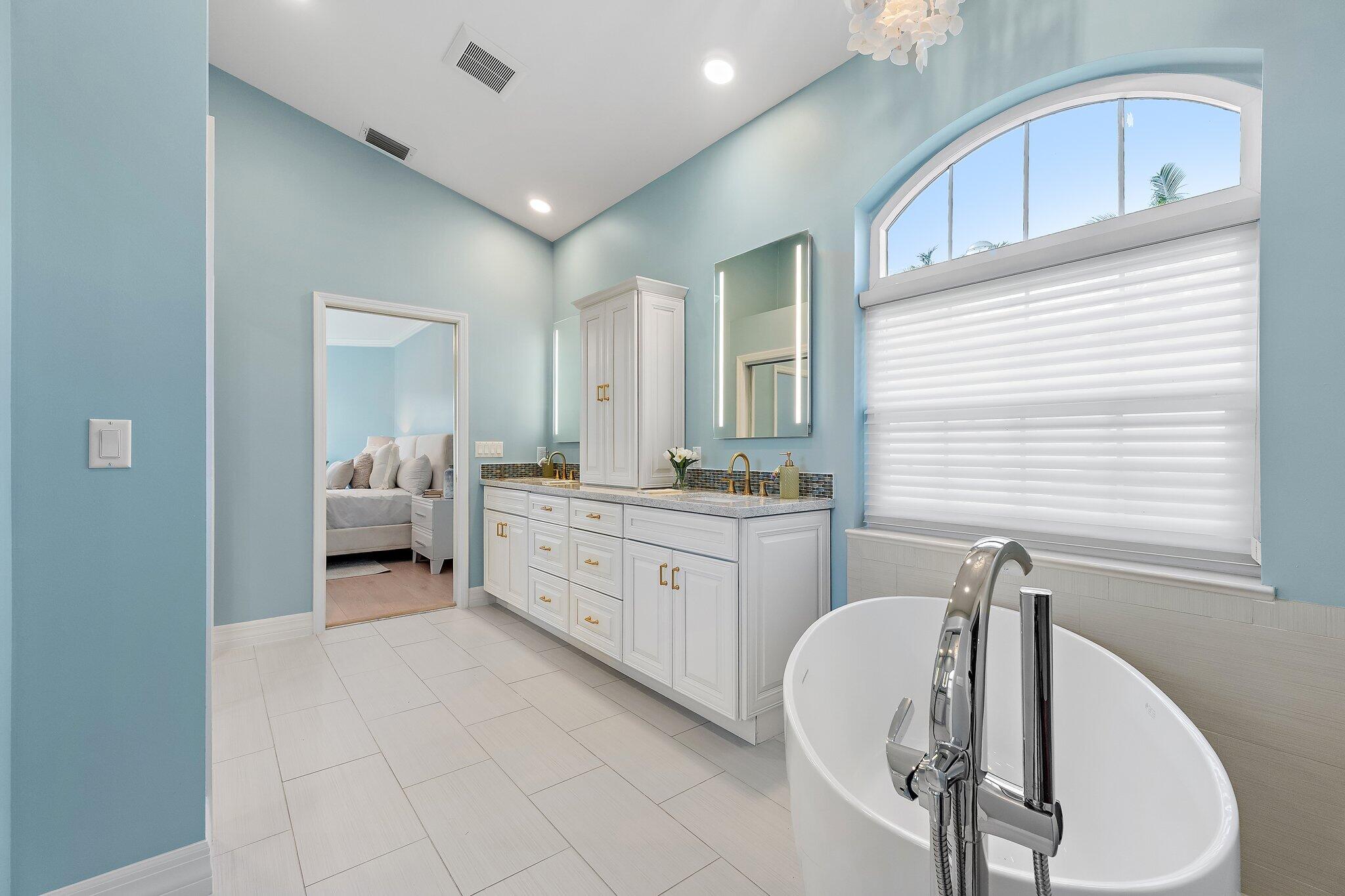 17104 Crossgate, Jupiter FL 33477