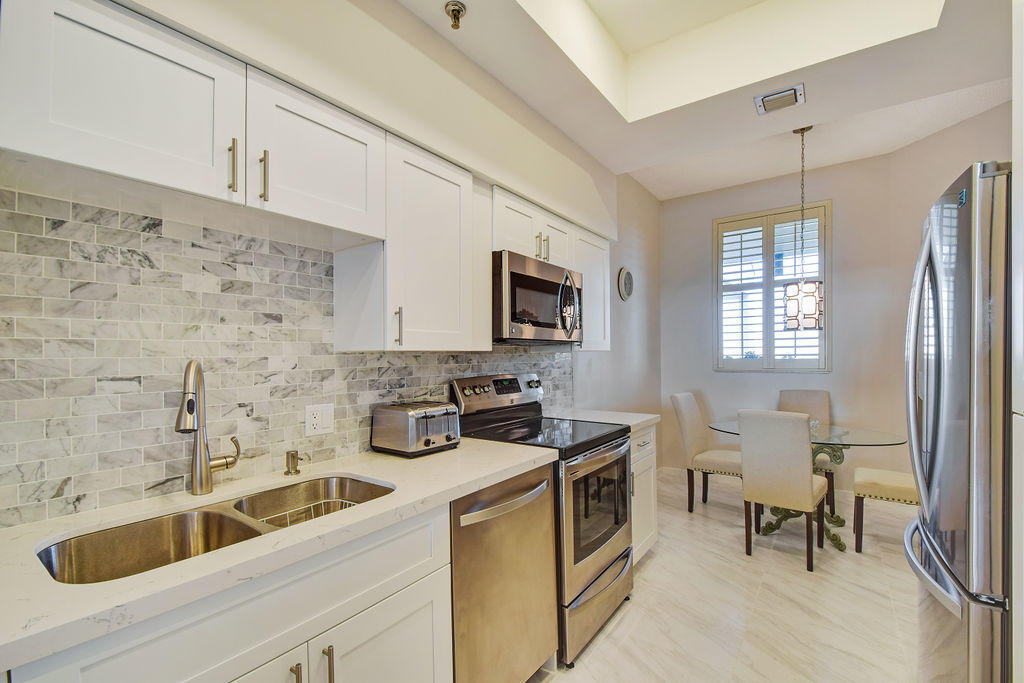 11370 Twelve Oaks #614, North Palm Beach FL 33408