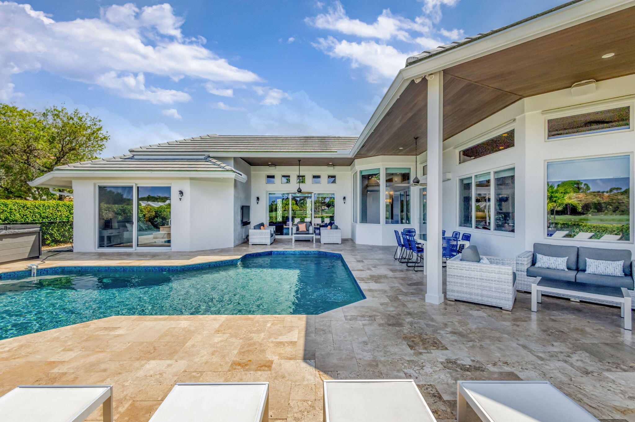 11 MARLWOOD, Palm Beach Gardens FL 33418