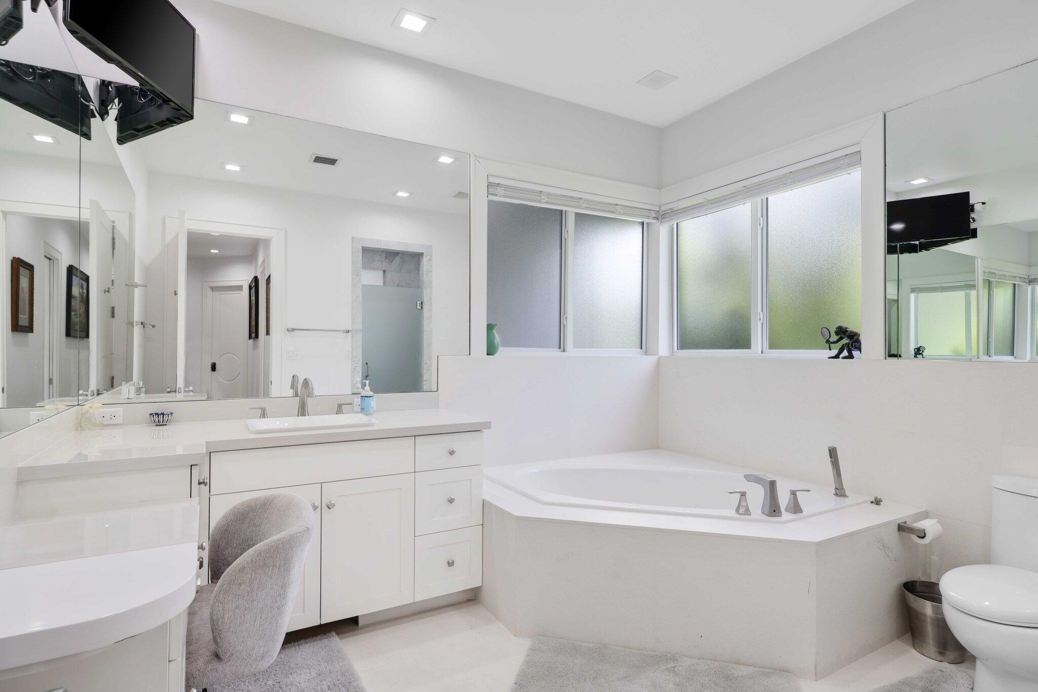 12 Sylvan, Fort Lauderdale FL 33316