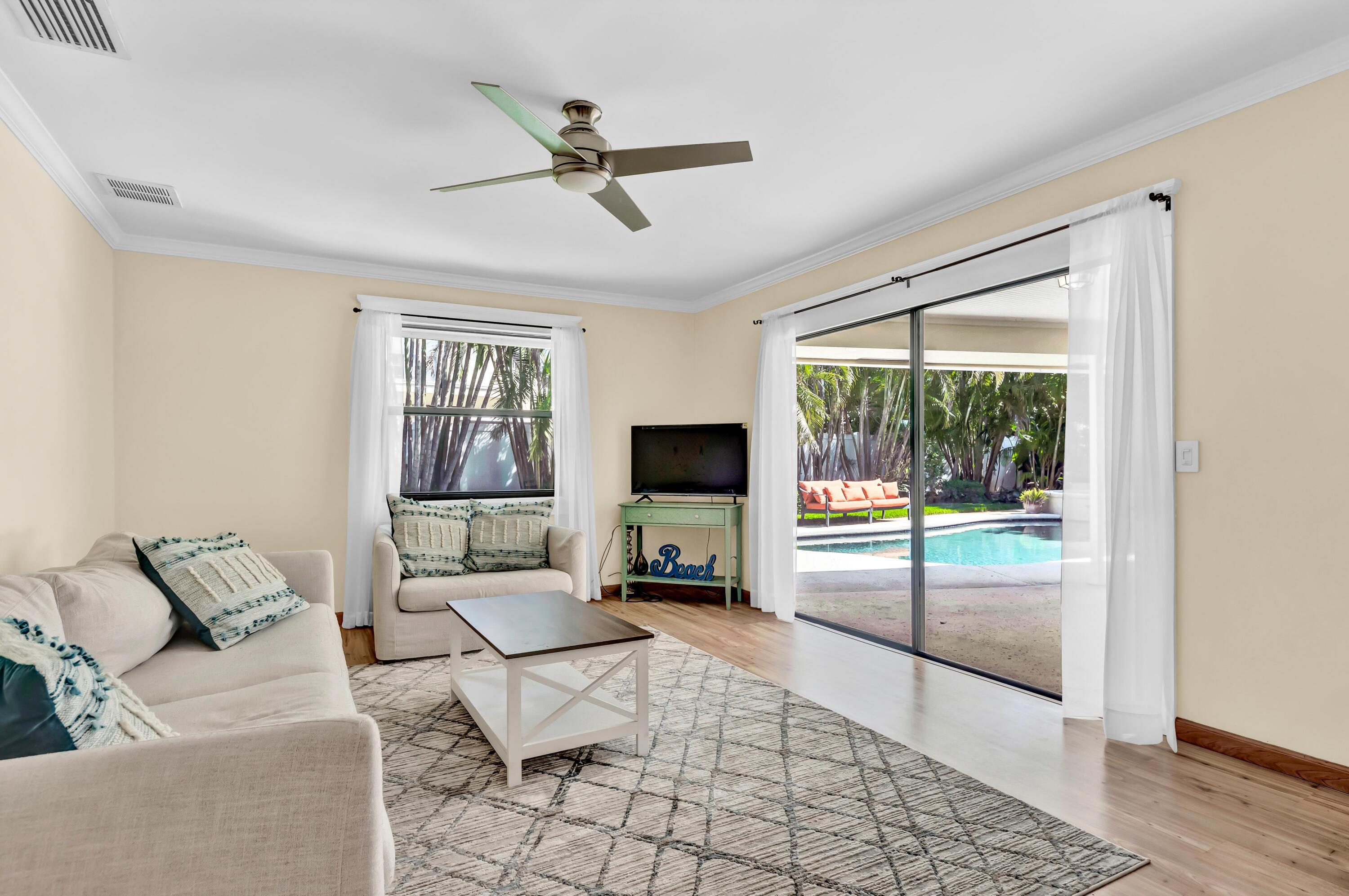 88 Pinehill, Tequesta FL 33469