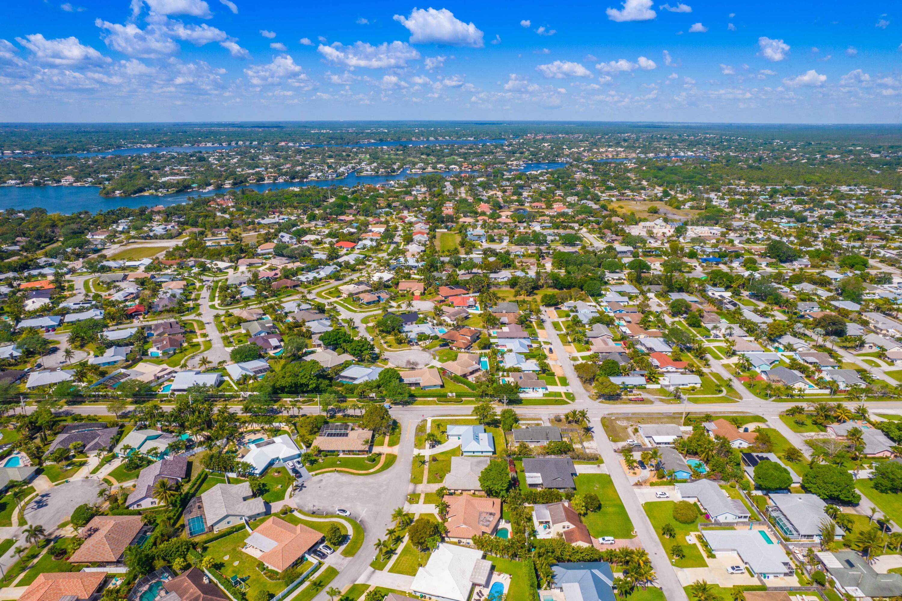 88 Pinehill, Tequesta FL 33469