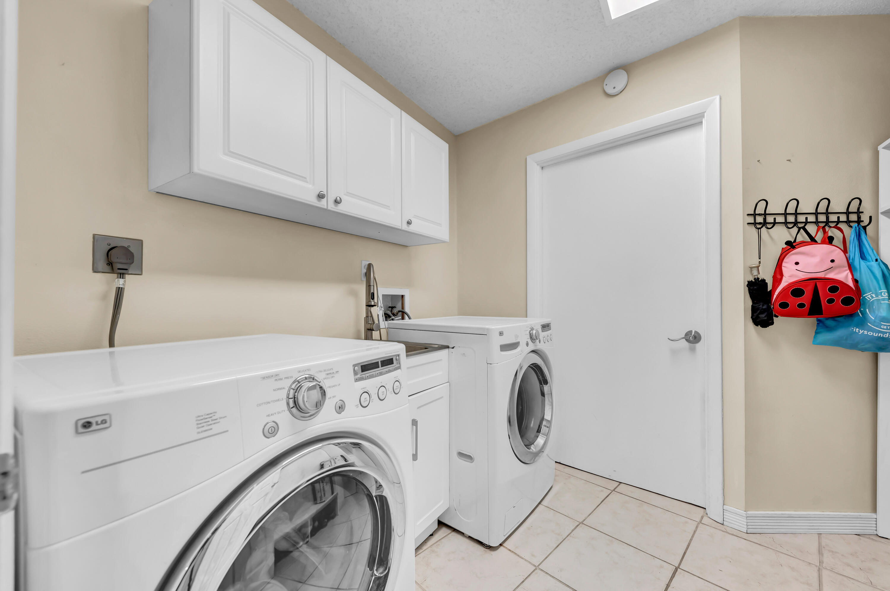 88 Pinehill, Tequesta FL 33469