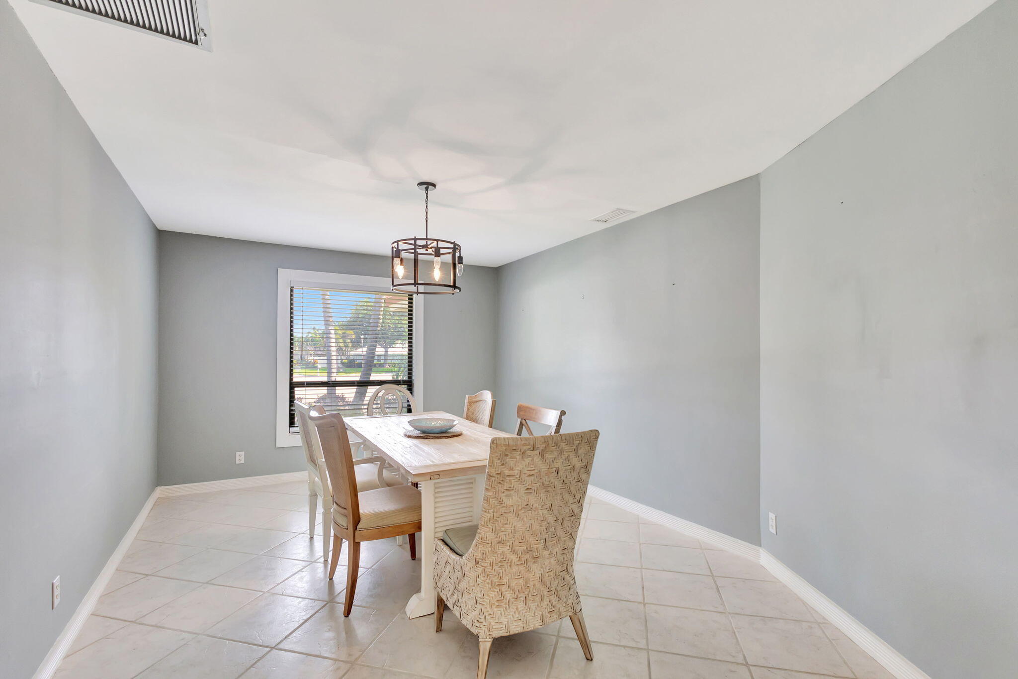 88 Pinehill, Tequesta FL 33469