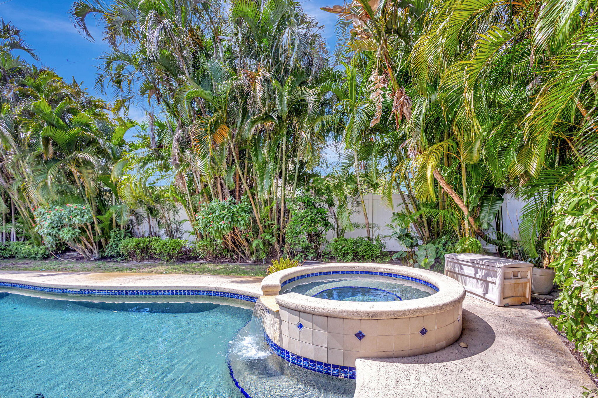 88 Pinehill, Tequesta FL 33469
