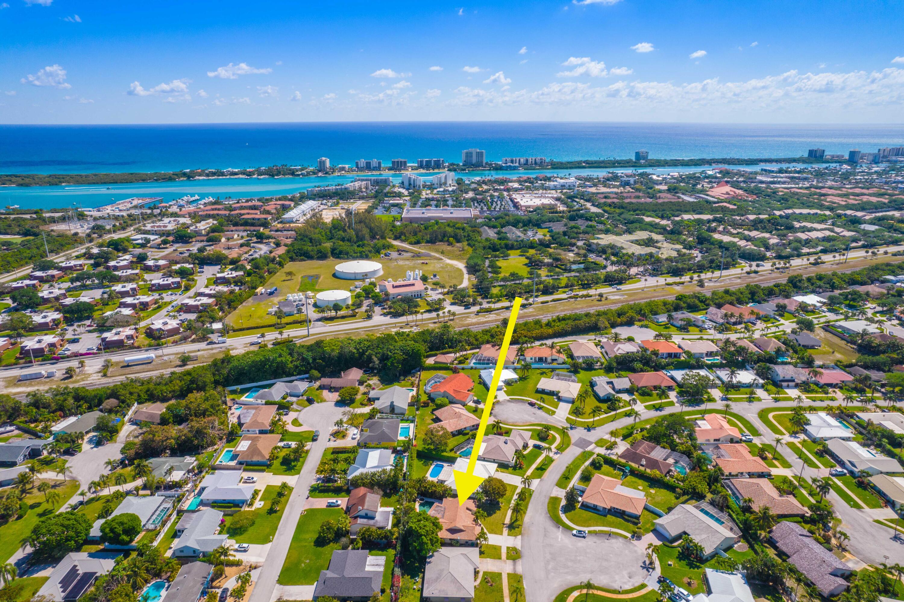 88 Pinehill, Tequesta FL 33469