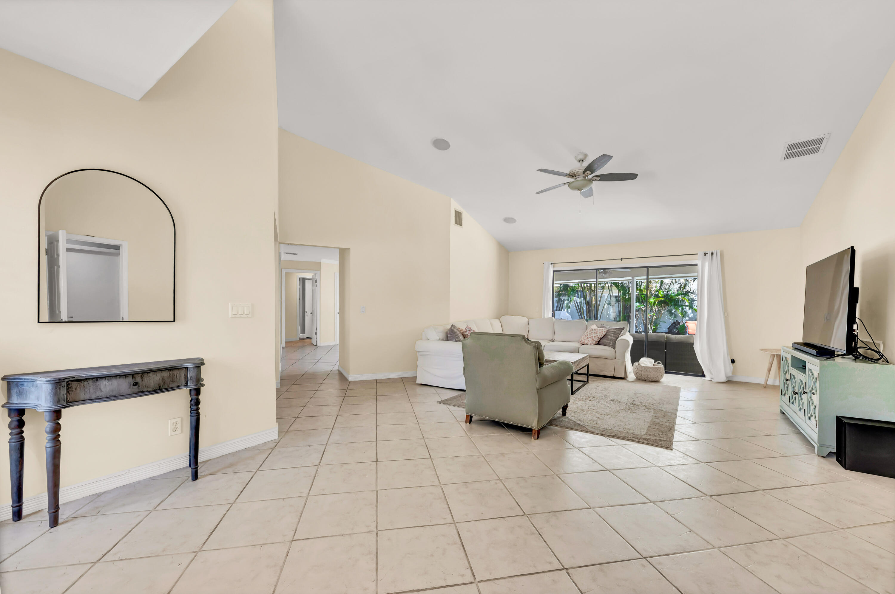 88 Pinehill, Tequesta FL 33469