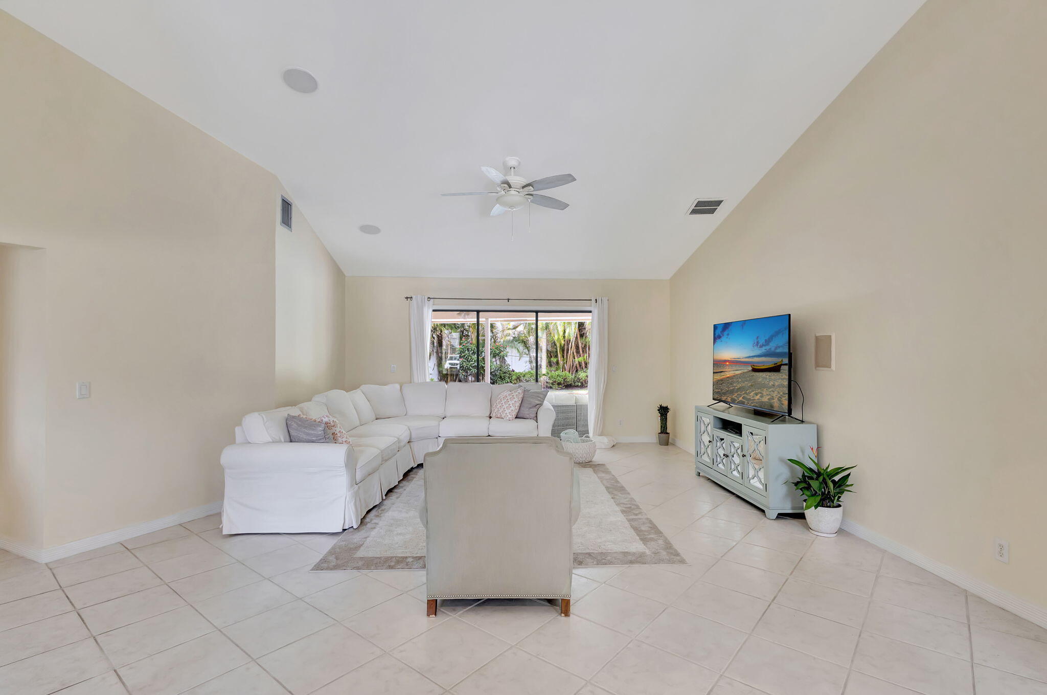88 Pinehill, Tequesta FL 33469