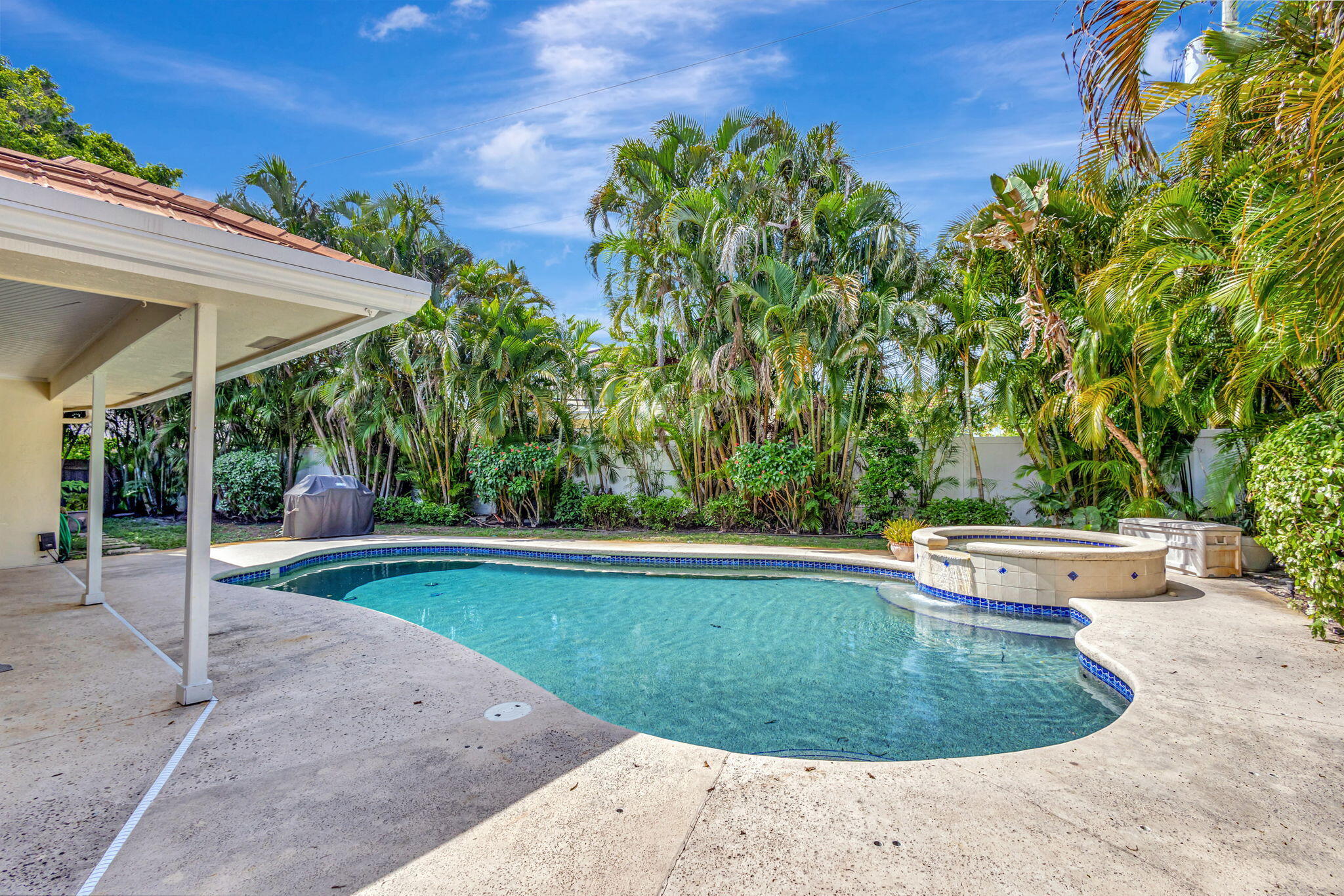 88 Pinehill, Tequesta FL 33469