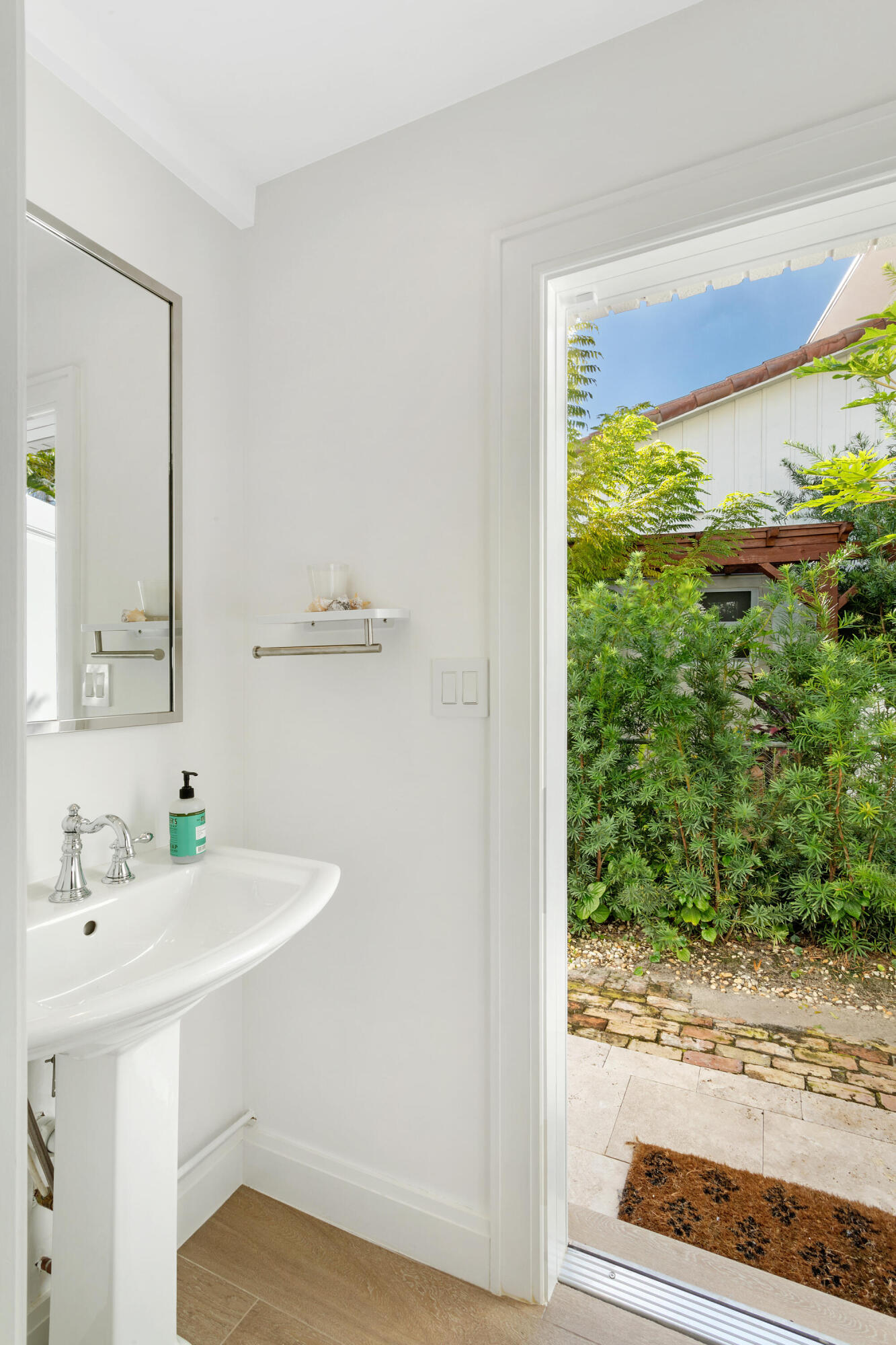904 HYACINTH, Delray Beach FL 33483
