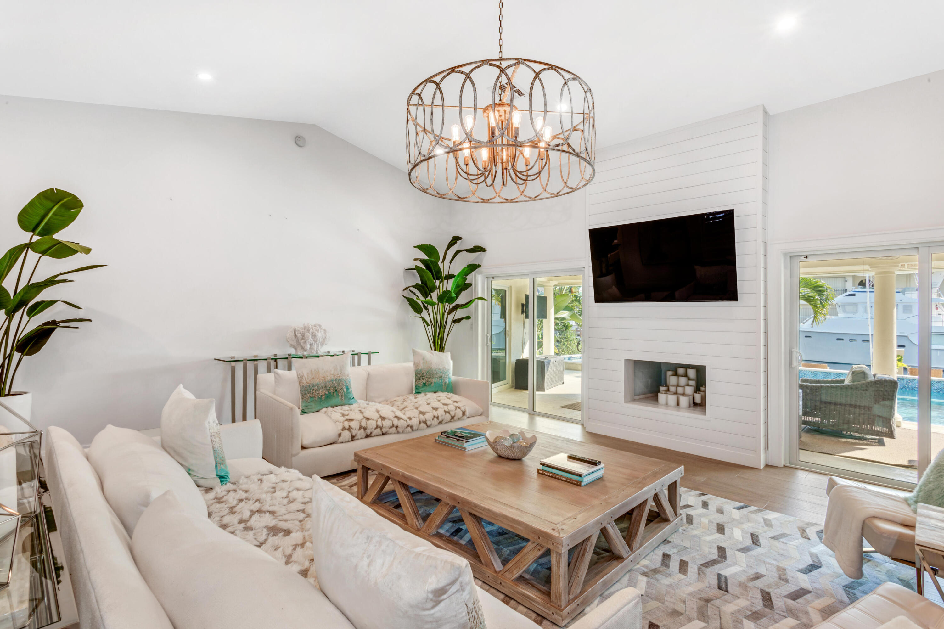 904 HYACINTH, Delray Beach FL 33483
