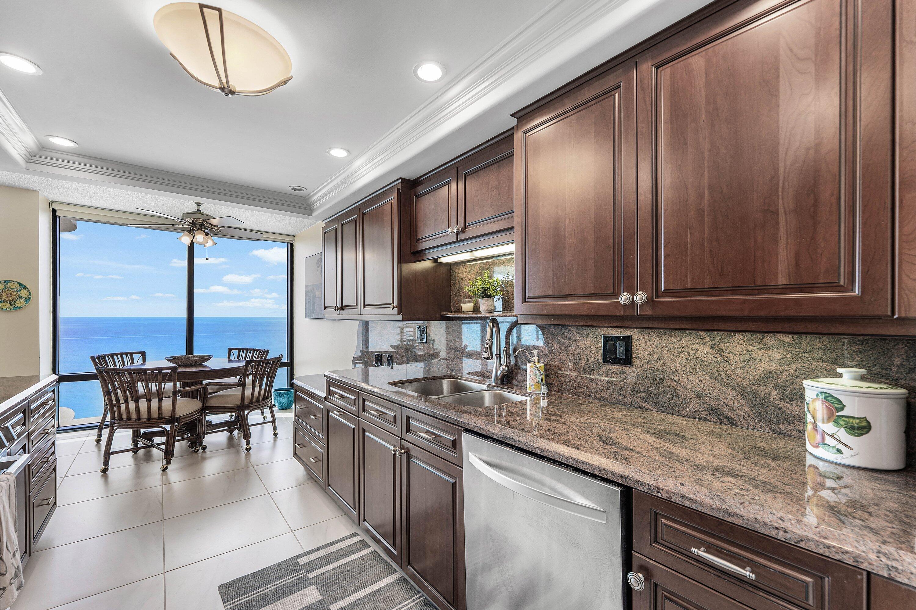 250 S OCEAN #8F, Boca Raton FL 33432