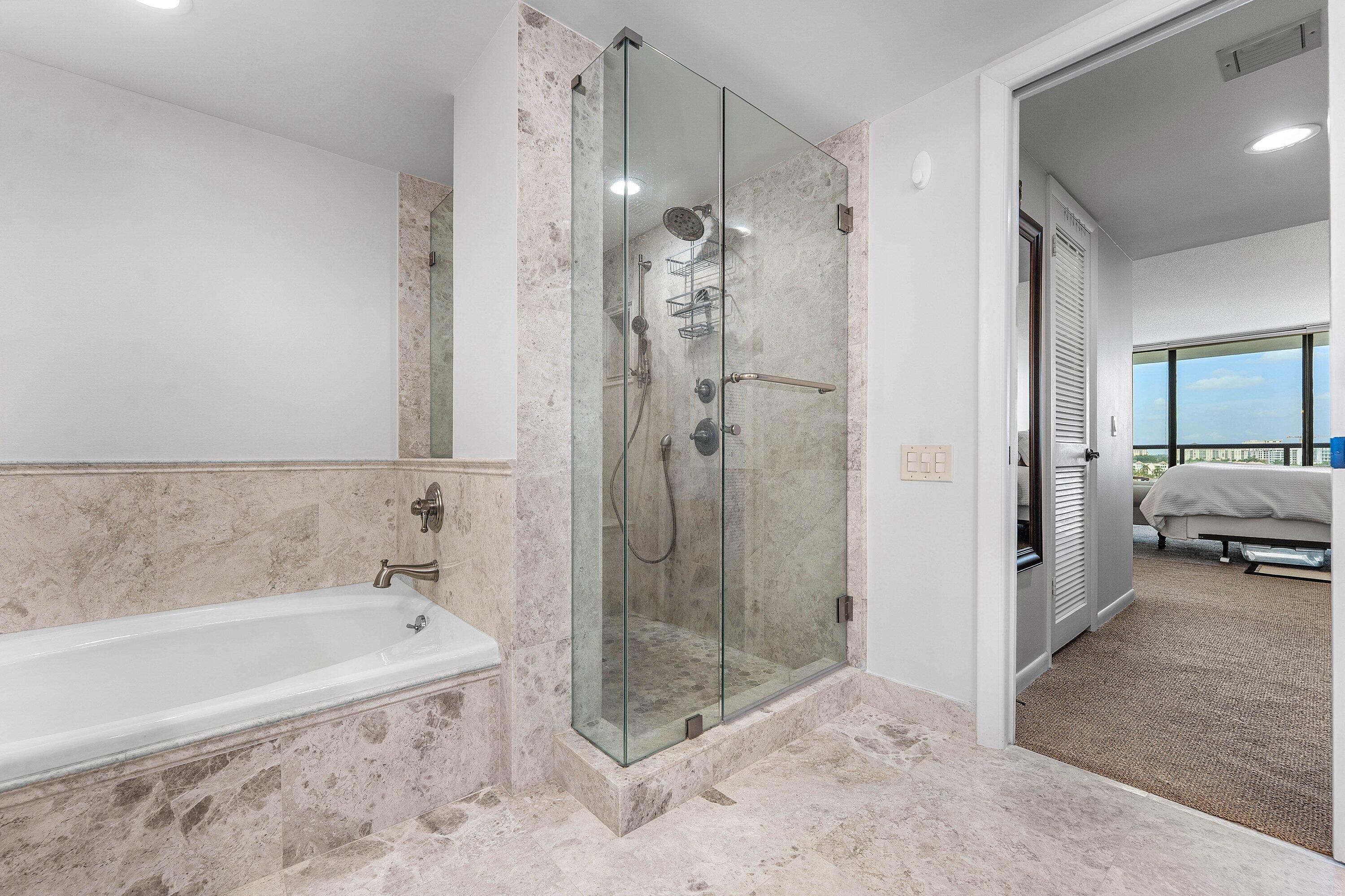 250 S OCEAN #8F, Boca Raton FL 33432