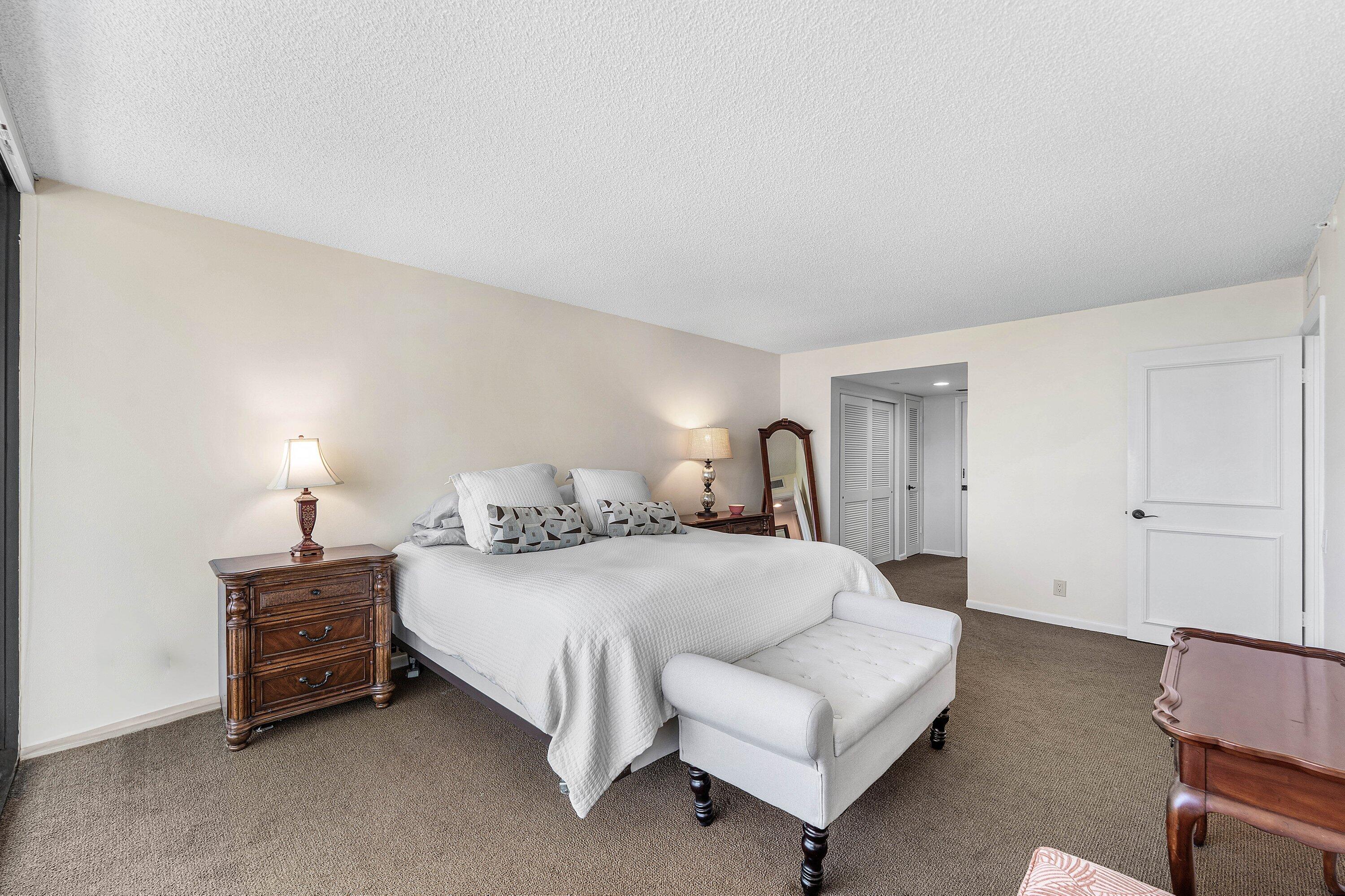250 S OCEAN #8F, Boca Raton FL 33432