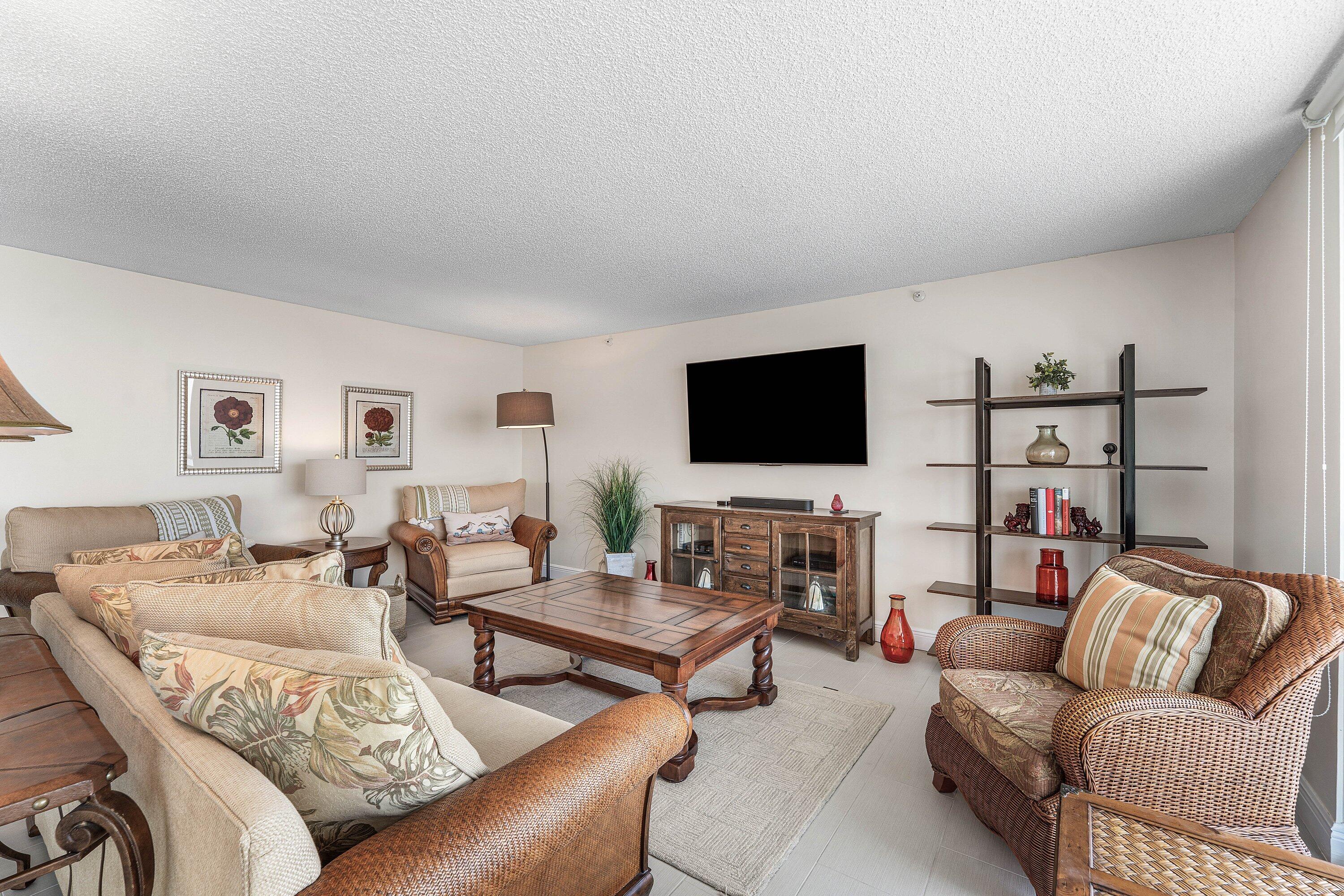 250 S OCEAN #8F, Boca Raton FL 33432