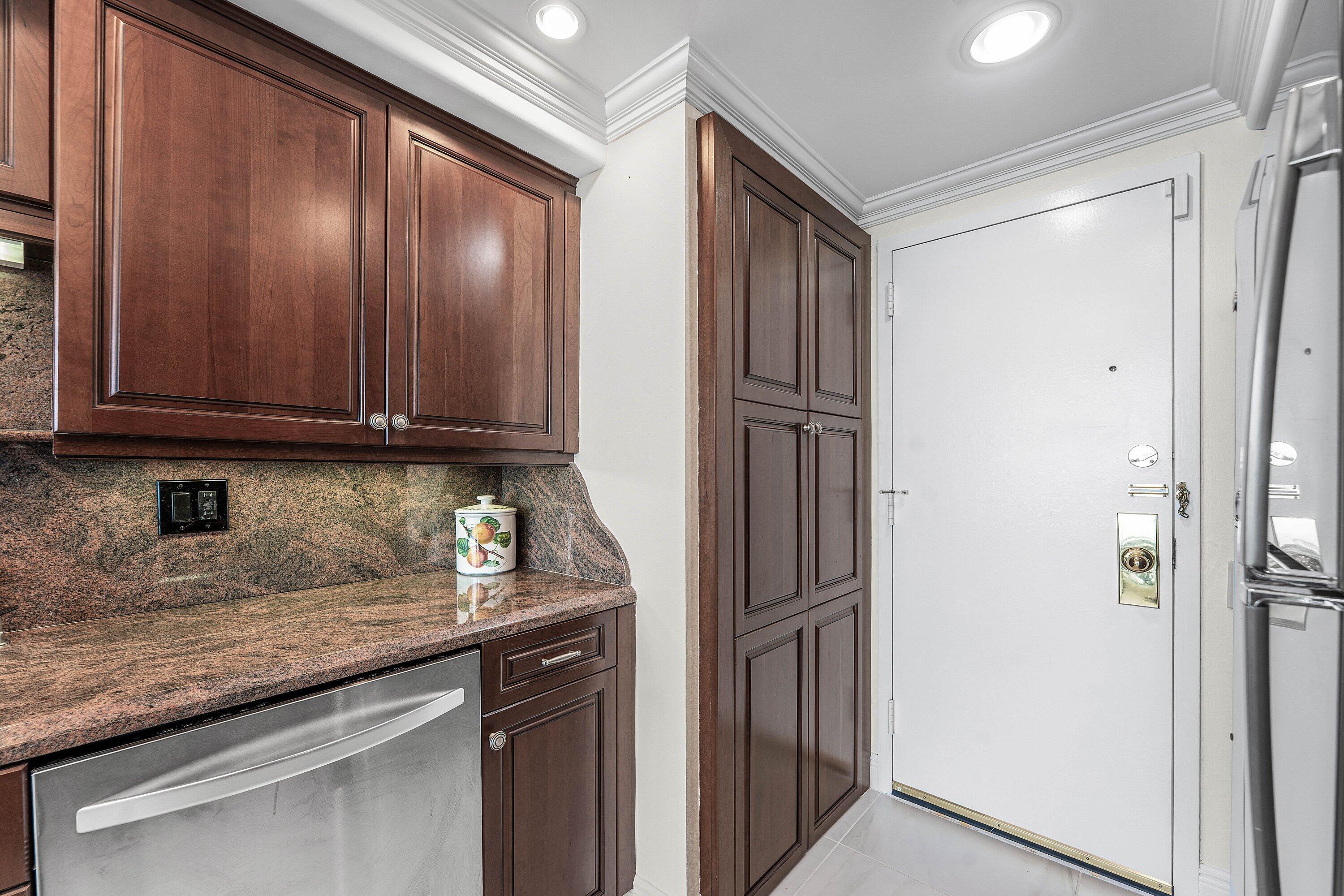 250 S OCEAN #8F, Boca Raton FL 33432
