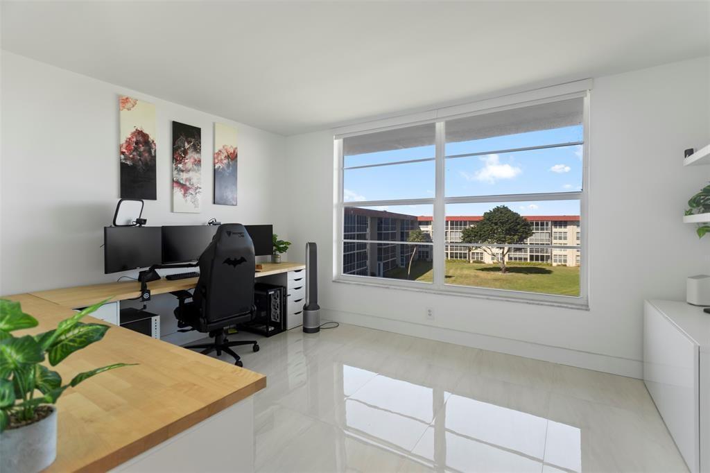 3100 NE 48th #413, Lighthouse Point FL 33064