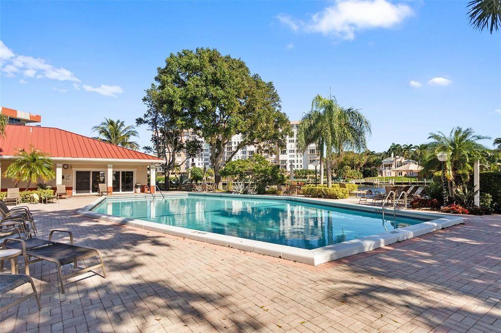 3100 NE 48th #413, Lighthouse Point FL 33064