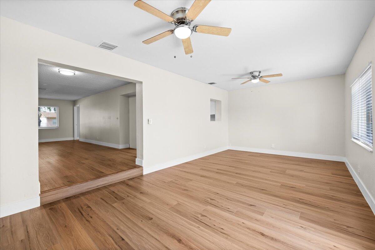 7712 SW 7TH, North Lauderdale FL 33068