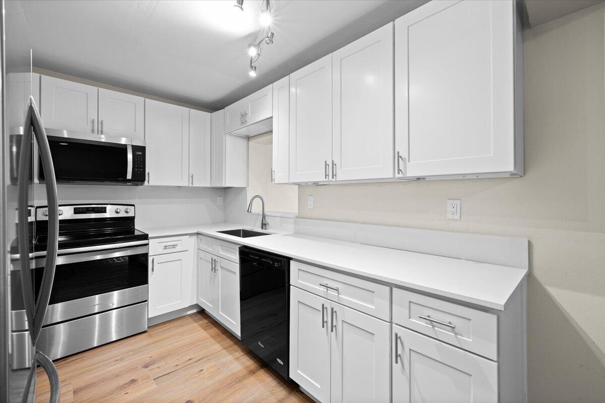 7712 SW 7TH, North Lauderdale FL 33068